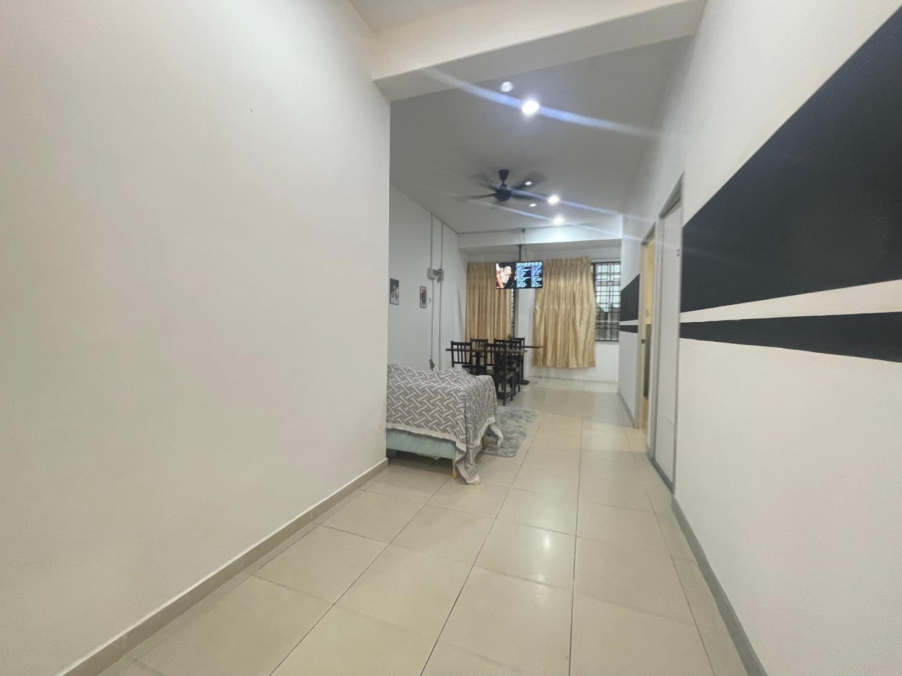 6 Bedrooms Homestay Level 1 Shop House by Mr Homestay photo 7