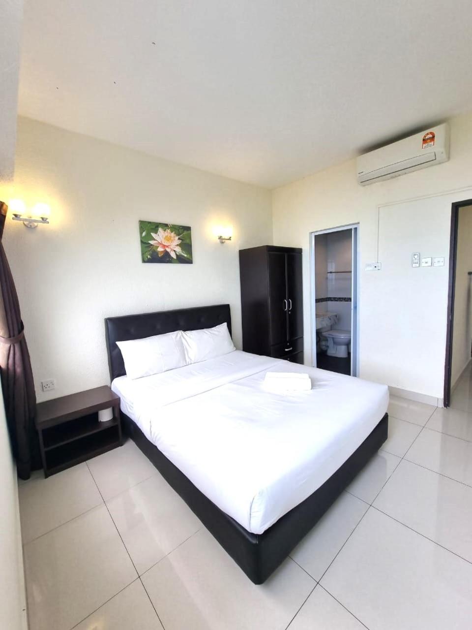 Green Ocean Seaview Apartment photo 5