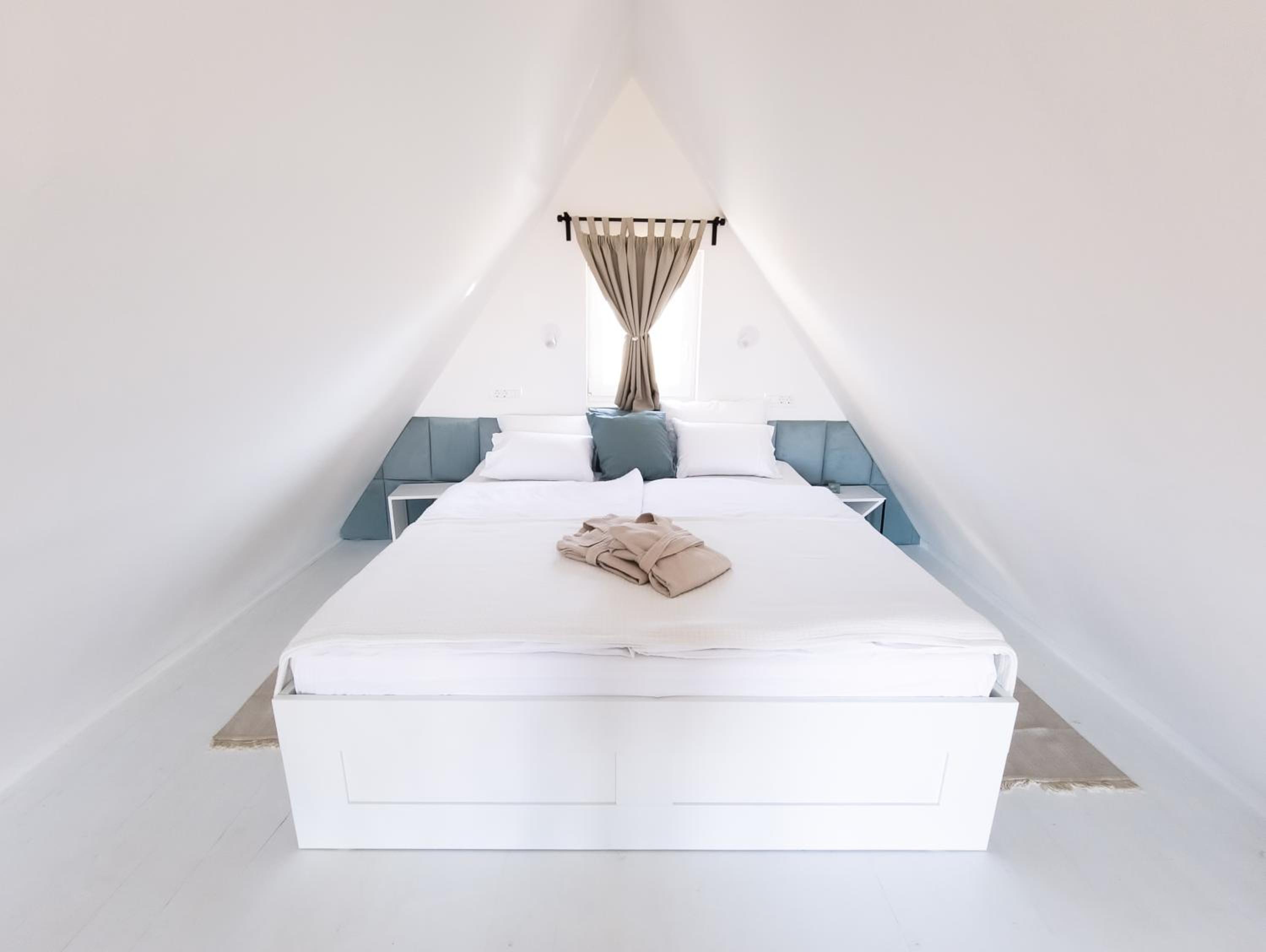 Franc Holiday House With a Spacious Terrace, Hot Tub And Sauna view 3