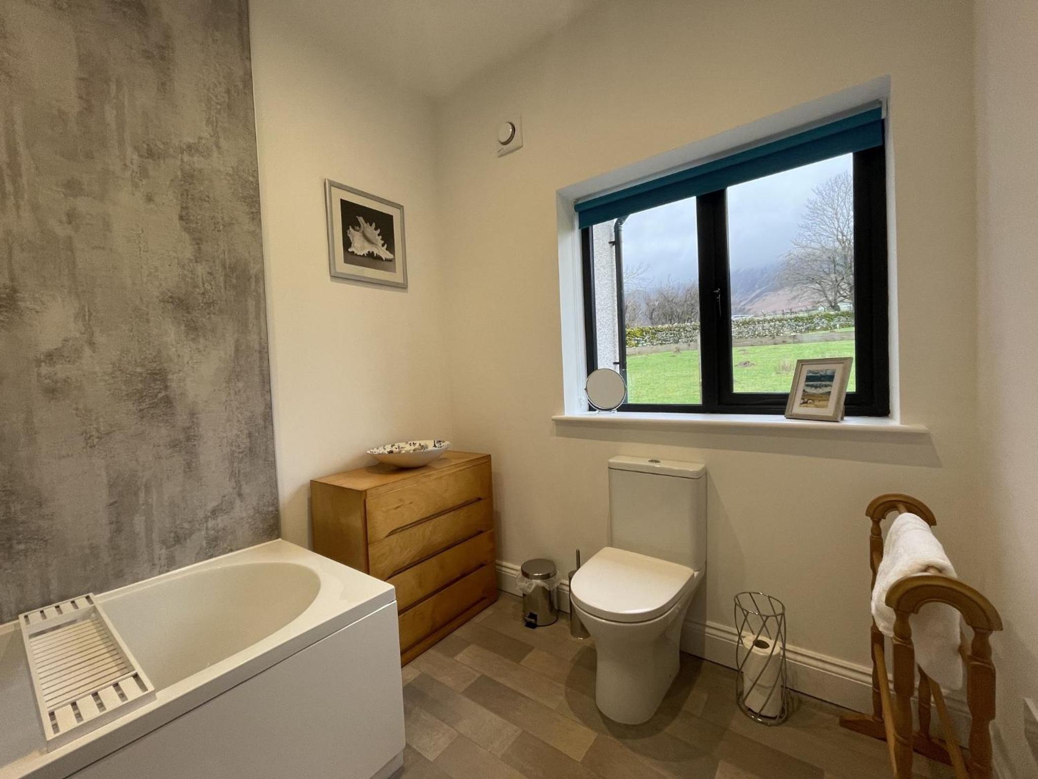 Langrigg Cottage HOT TUB HIRE AVAILABLE