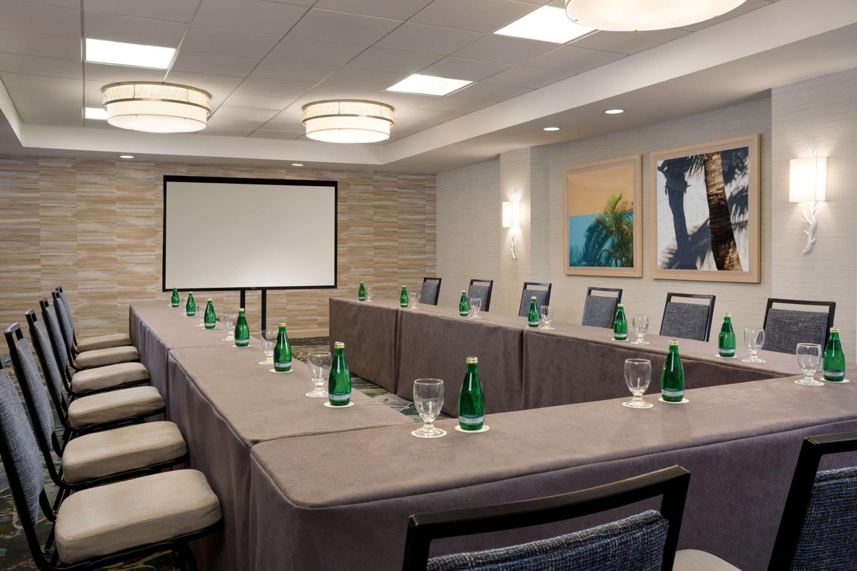 DoubleTree Suites by Hilton Orlando at Disney Springs