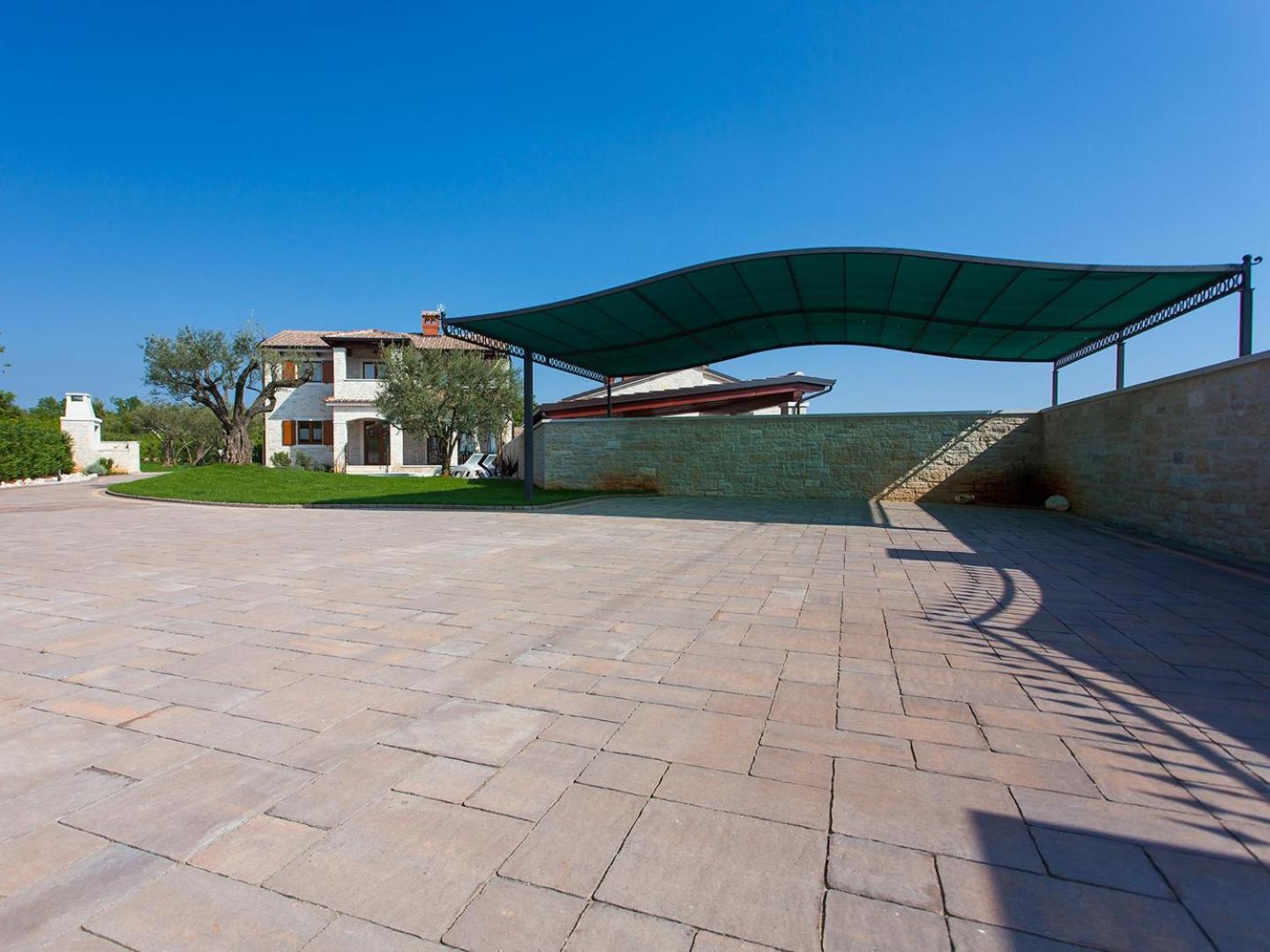 Villa Lory