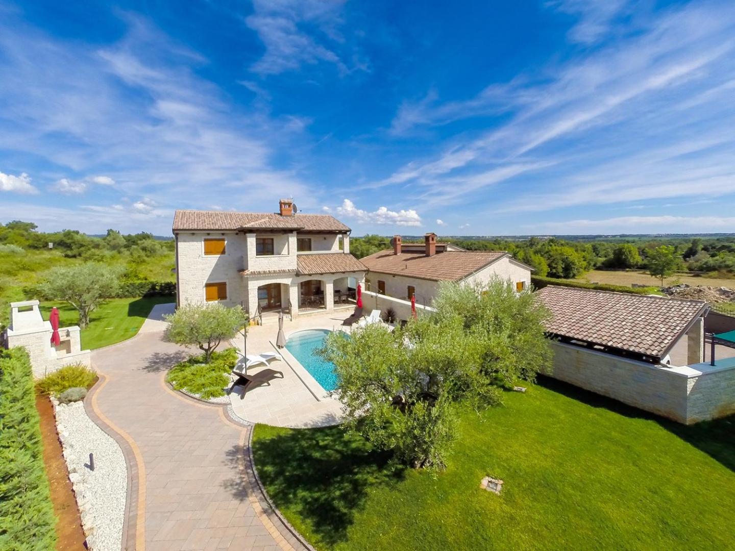 Villa Lory