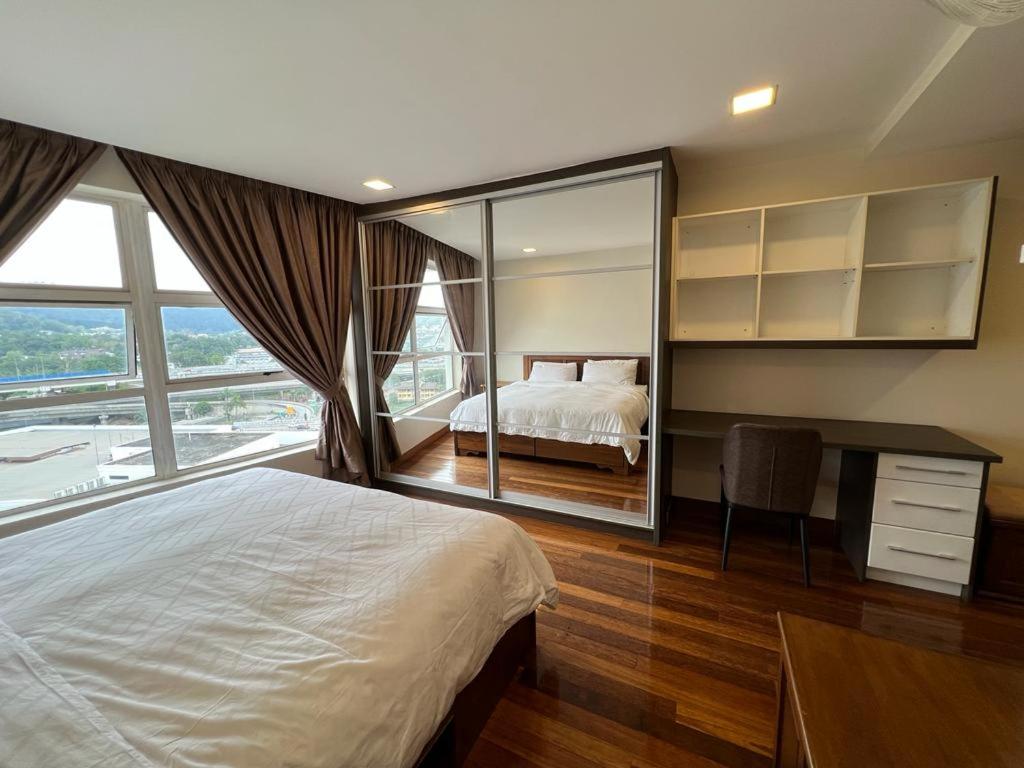 The Sky Suite @ Impiana on the Waterfront