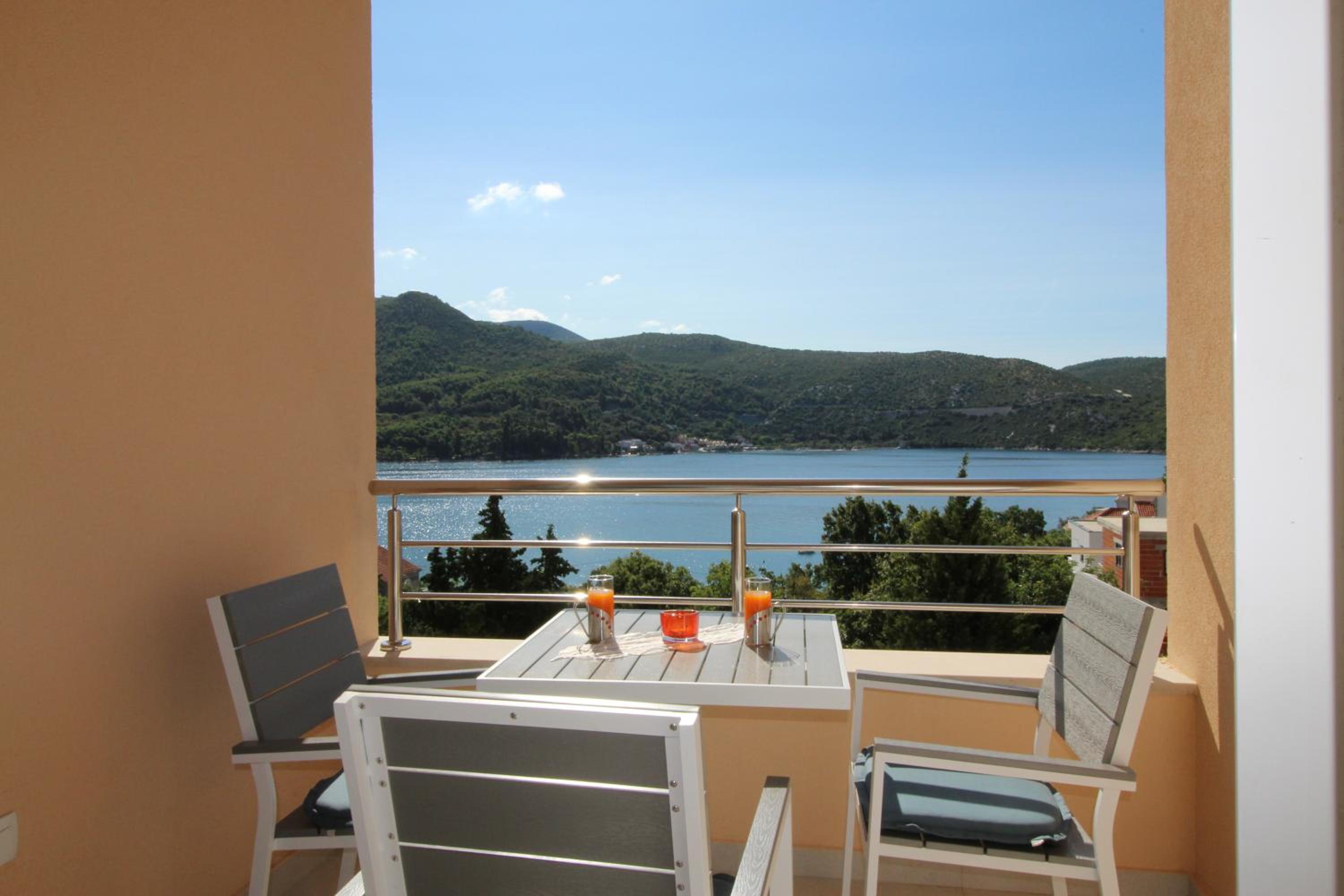 Slano Bay Apartments