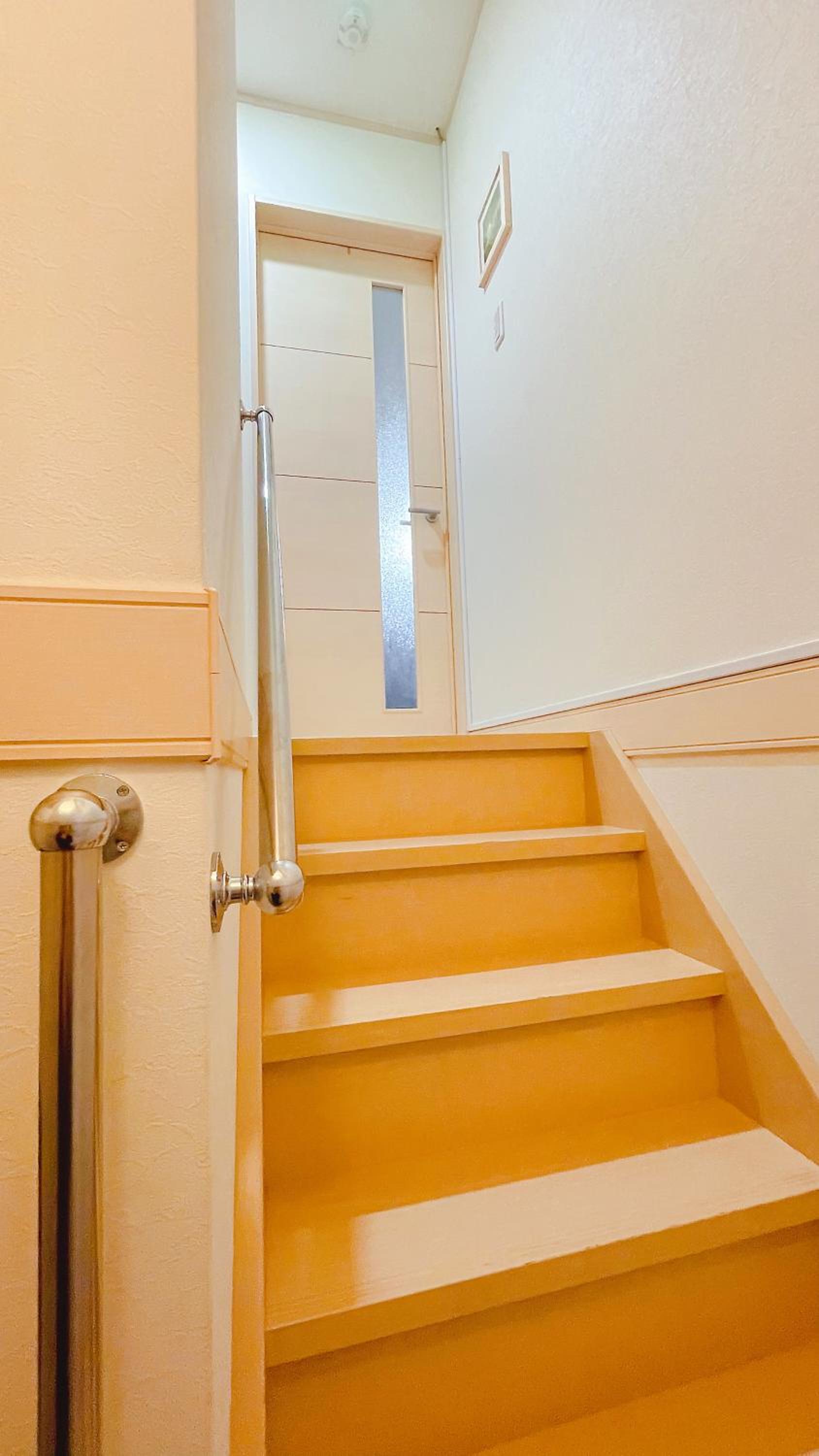 無料駐車場 3階建て一軒家 最大10人 3寝室 2トイレ ペットOK家族団体向き Usj 道頓堀 難波近い 民泊花園西