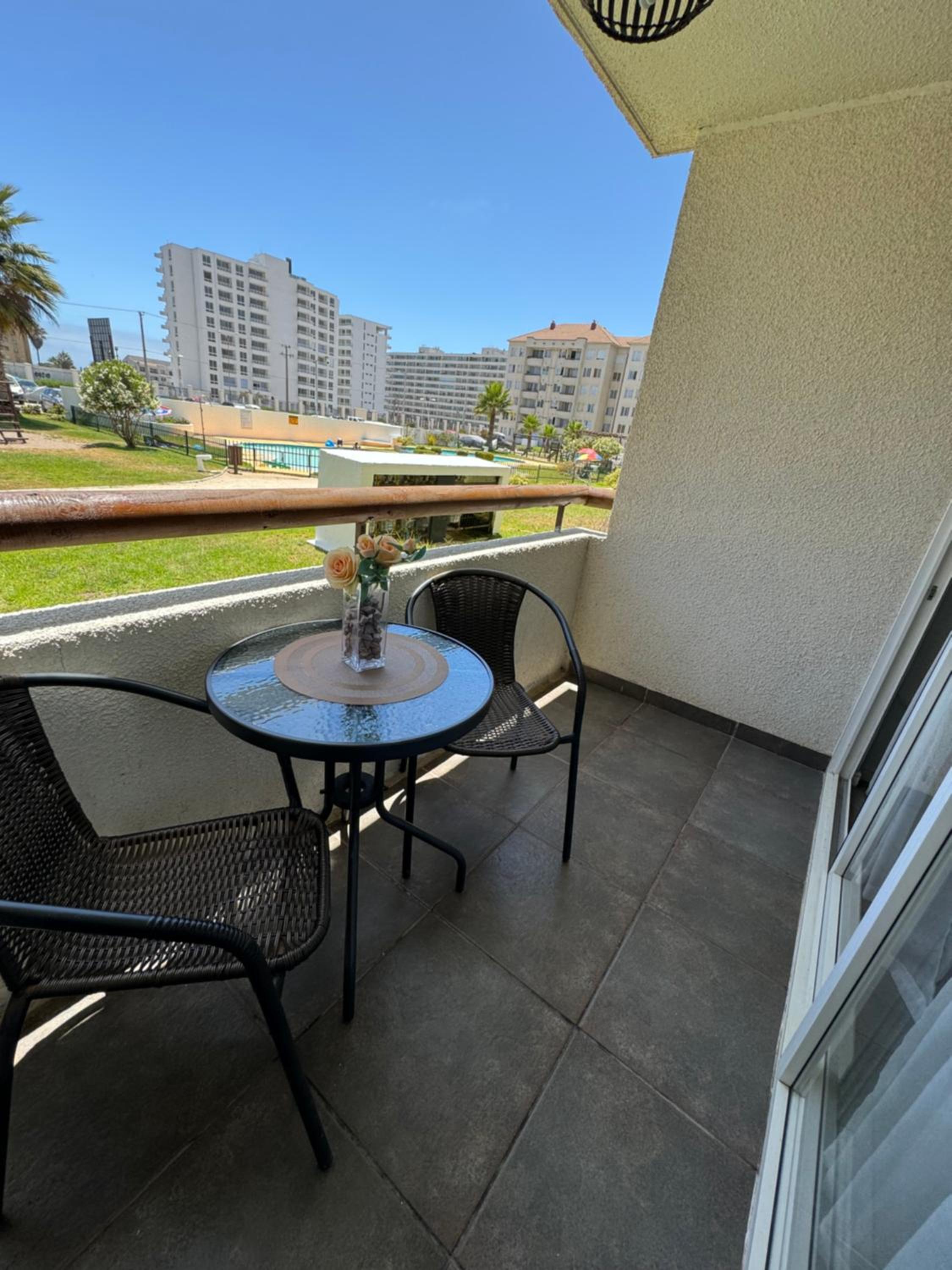 Arriendo dpto avenida del Mar.