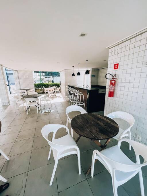 Apê Próx. Fórum, Parque Shopping e Praias do Litoral Norte