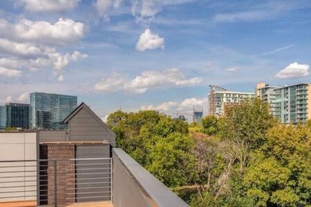 Photograph supplied for Modern 3BR with Garage, Rooftop, Hot Neighborhood 10 Mins to Broadway, 24 Hour Hospitality Team, Perfect for Groups