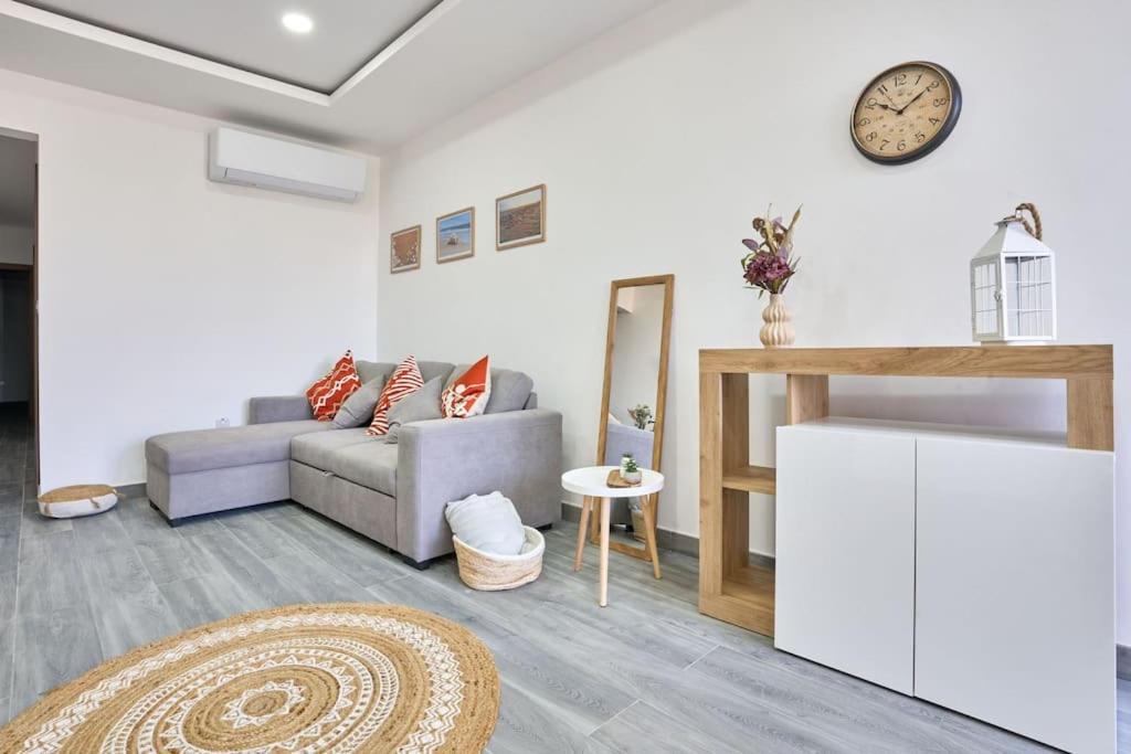 Two Bedroom Apartment in Xemxija, St. Paul's Bay — photo 5