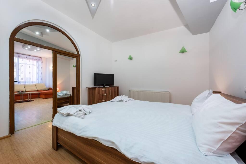 Central Apartament Predeal Nr 3 view 5