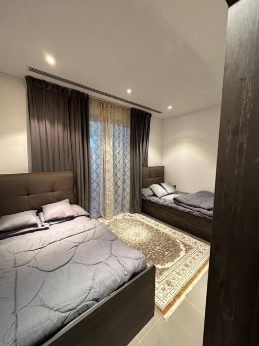 Lyoan home