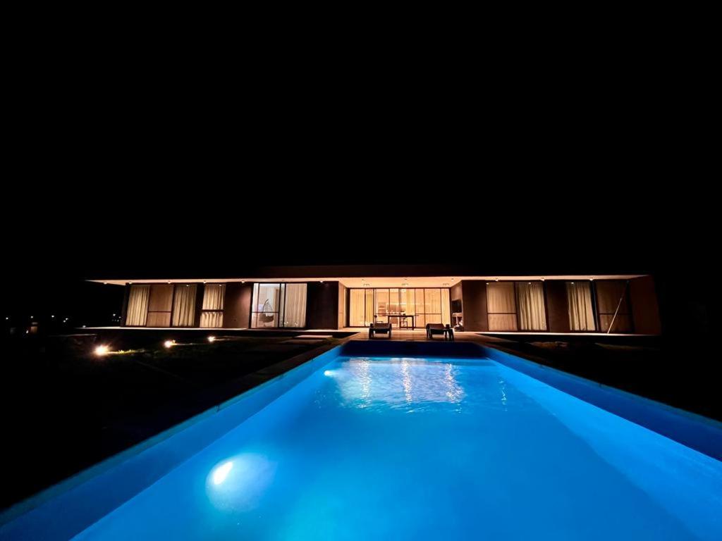 Hermosa casa en Puerto del Águila, a orillas del Dique Los Molinos