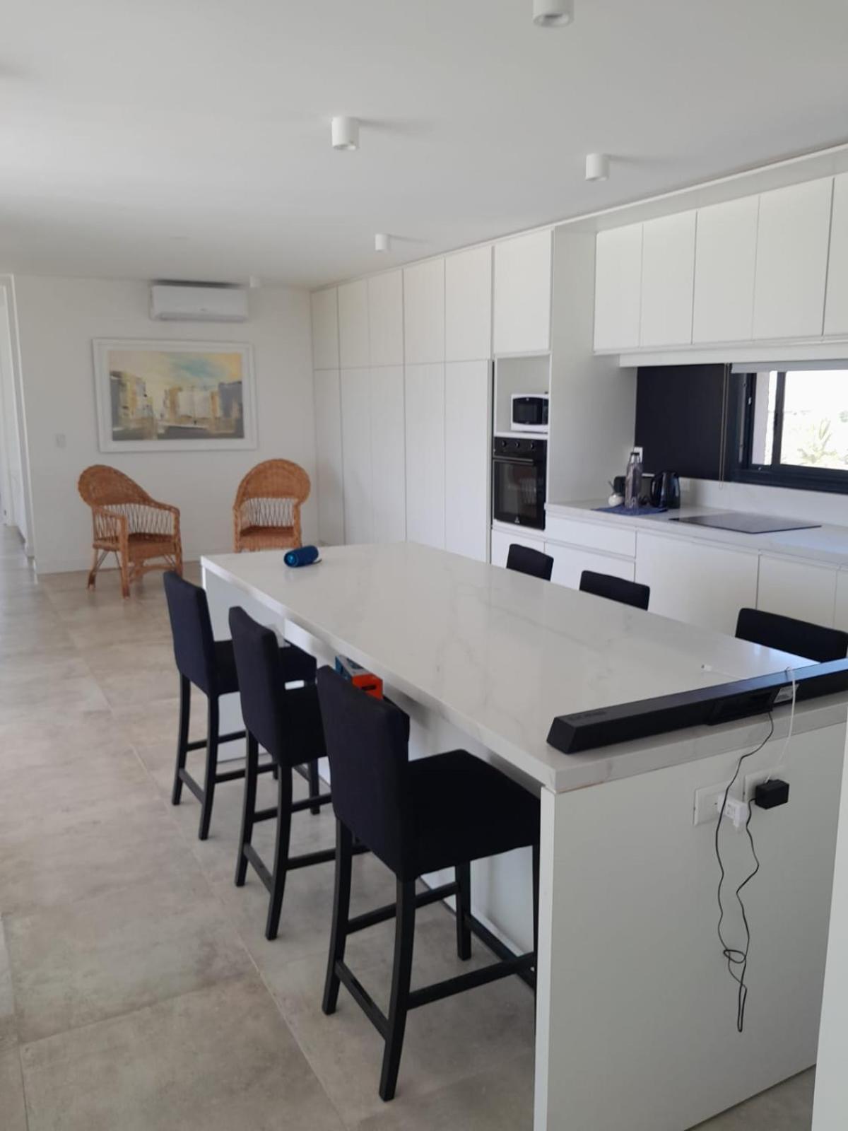 Hermosa casa en Puerto del Águila, a orillas del Dique Los Molinos