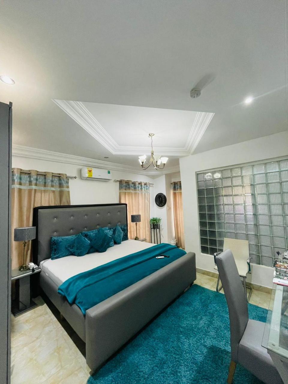 Perriman Hotel