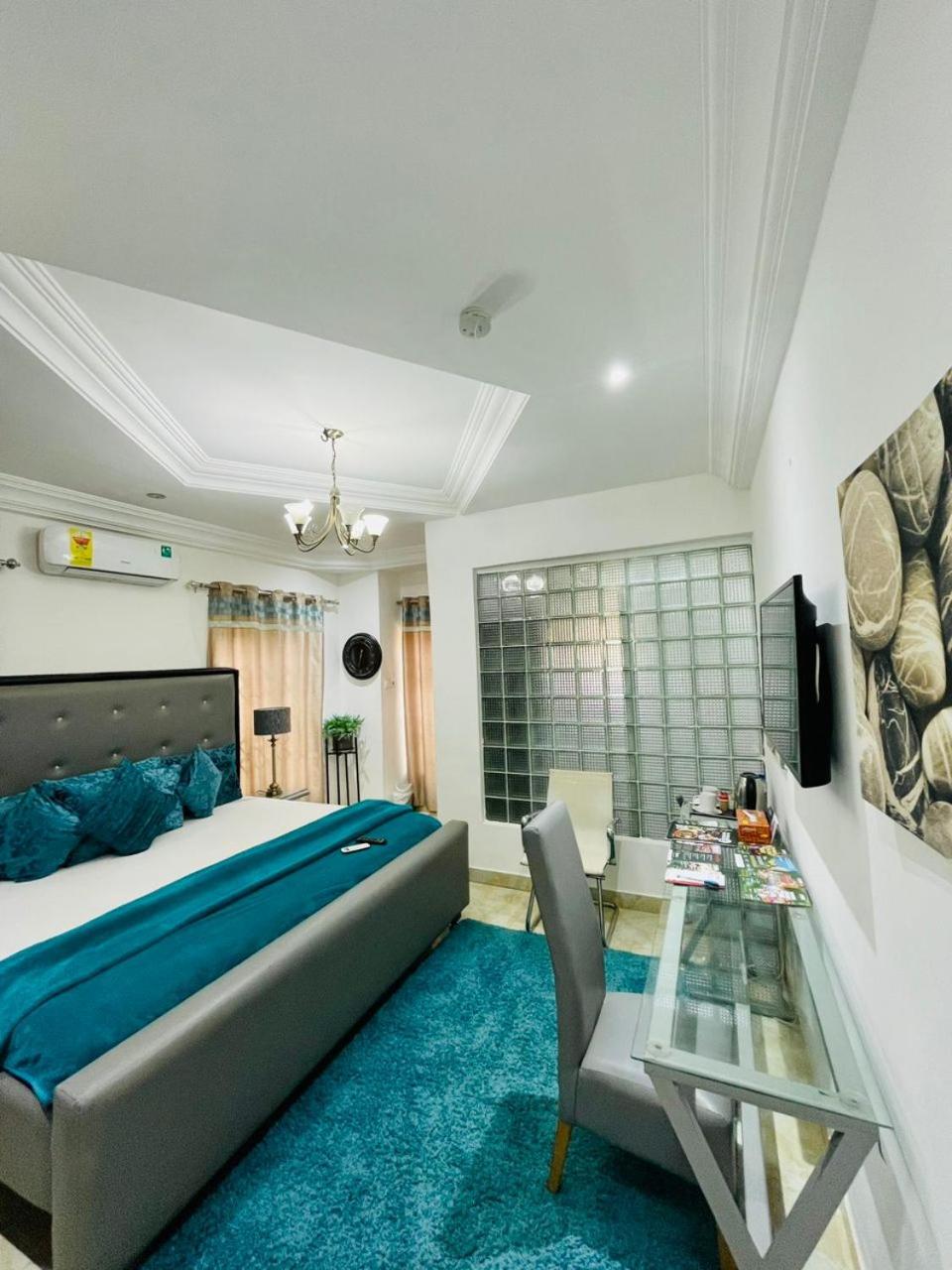 Perriman Hotel