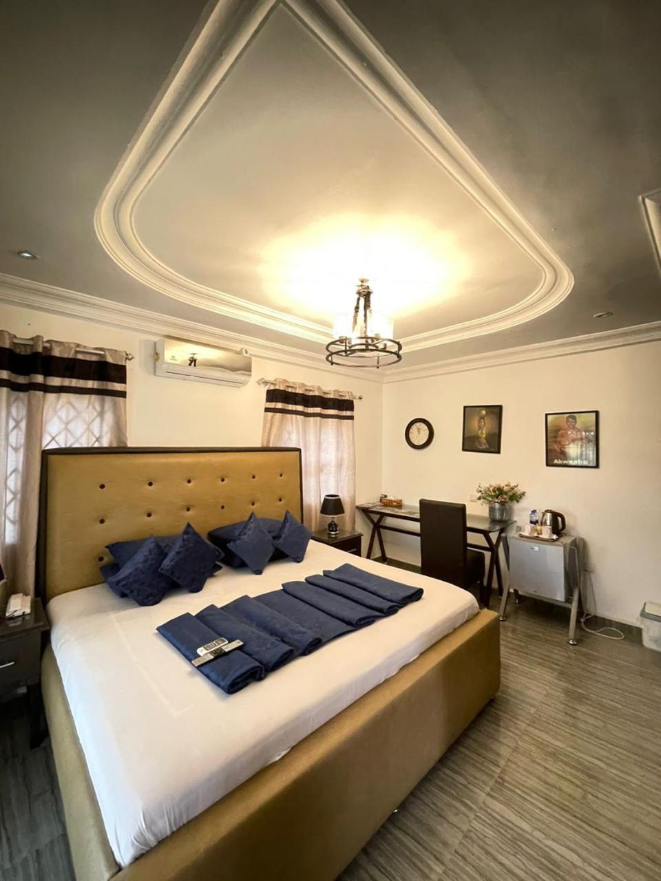 Perriman Hotel