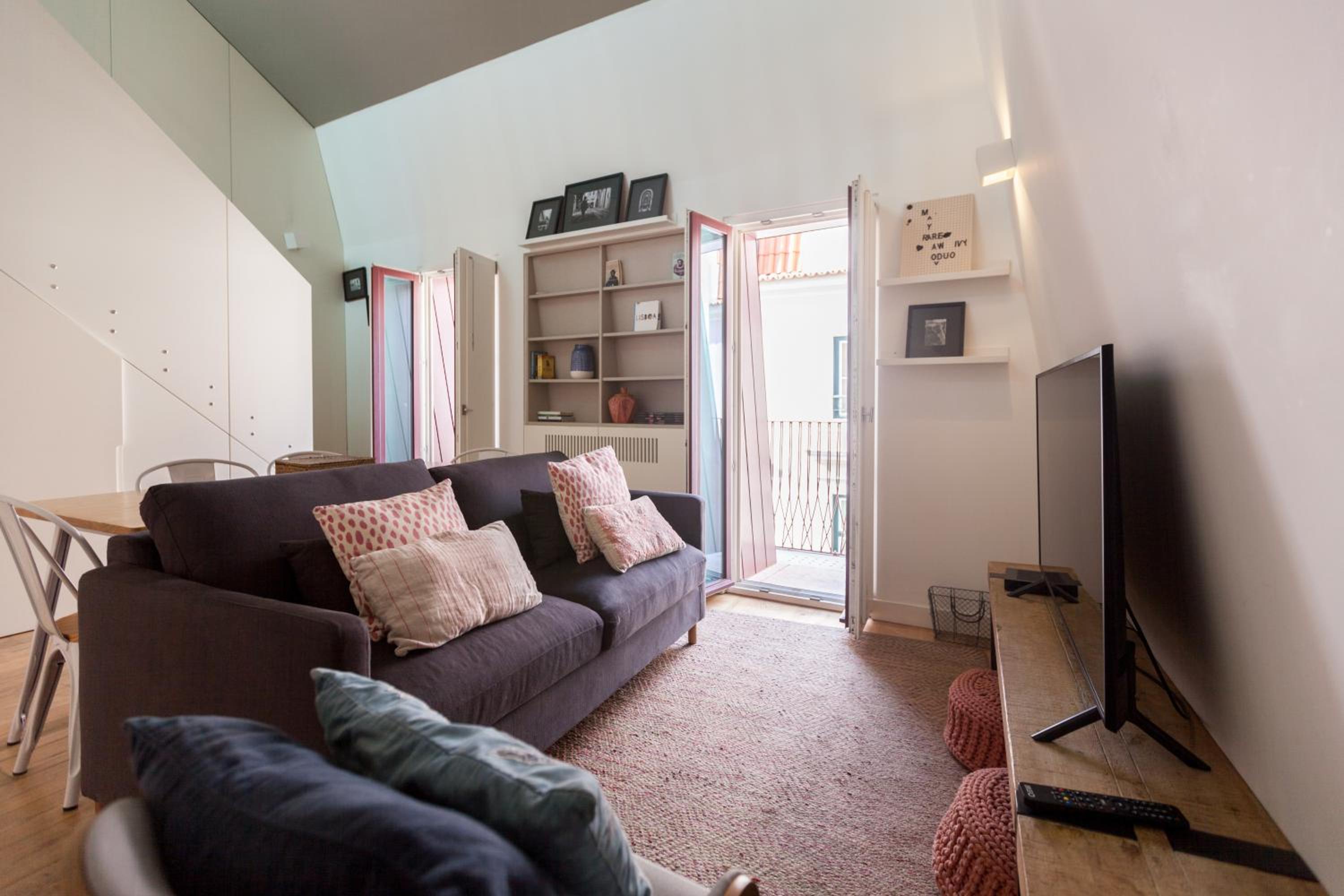 FLH Bairro Alto Design Flat view 2