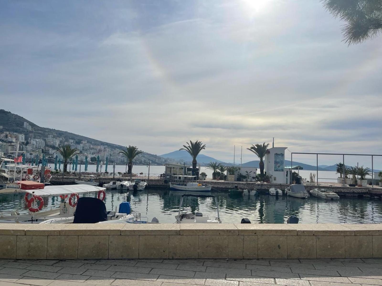 Seaview Apartments Alkis