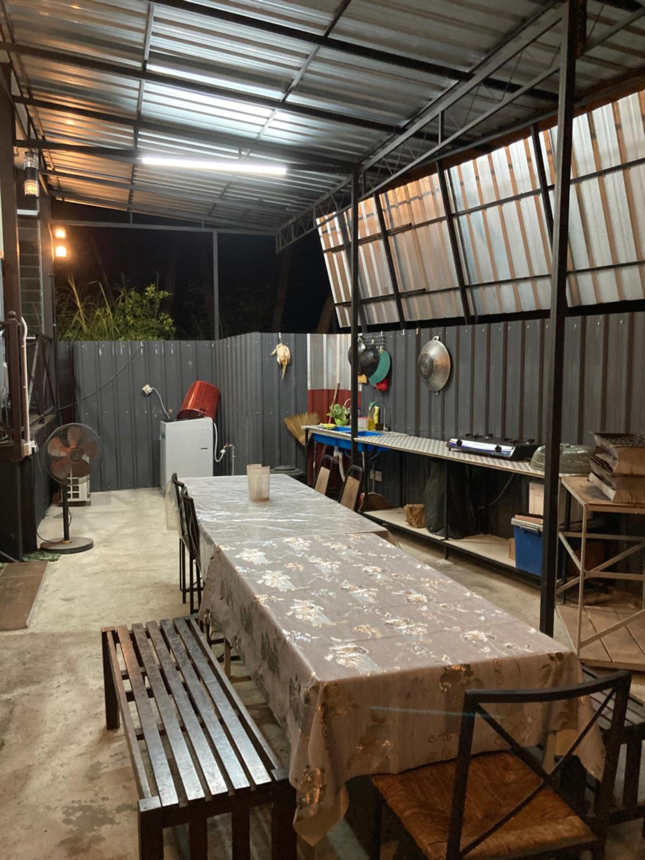 Photo 18