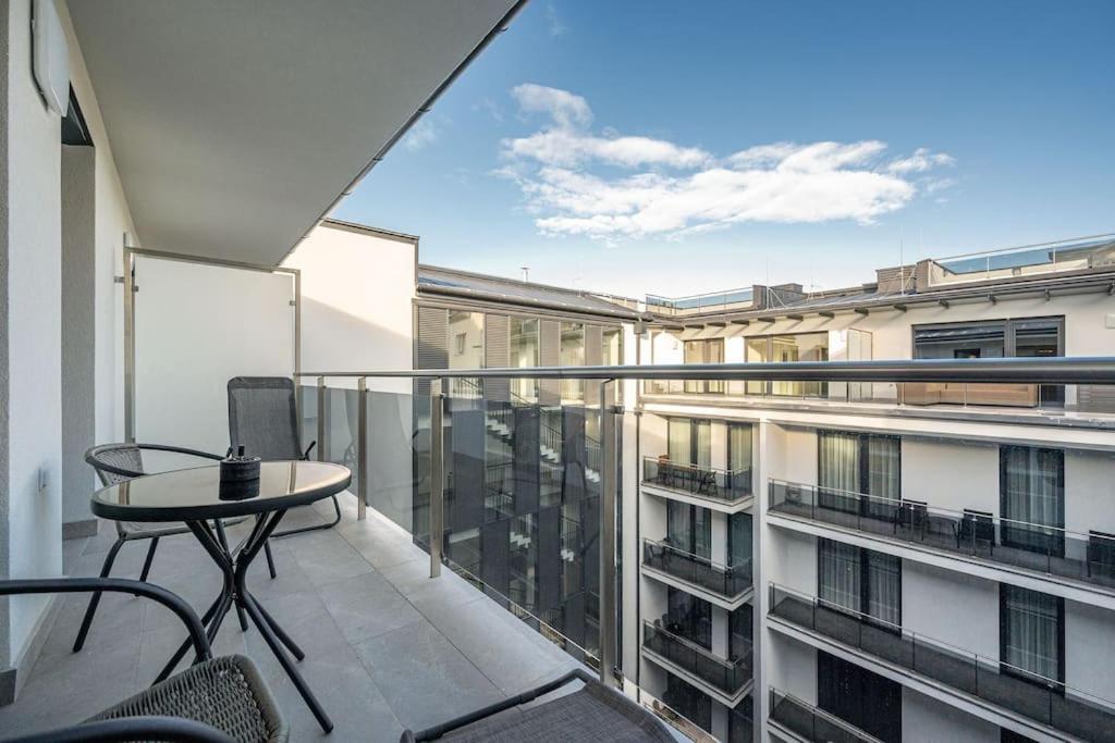 Dream Condominium For Groups view 3