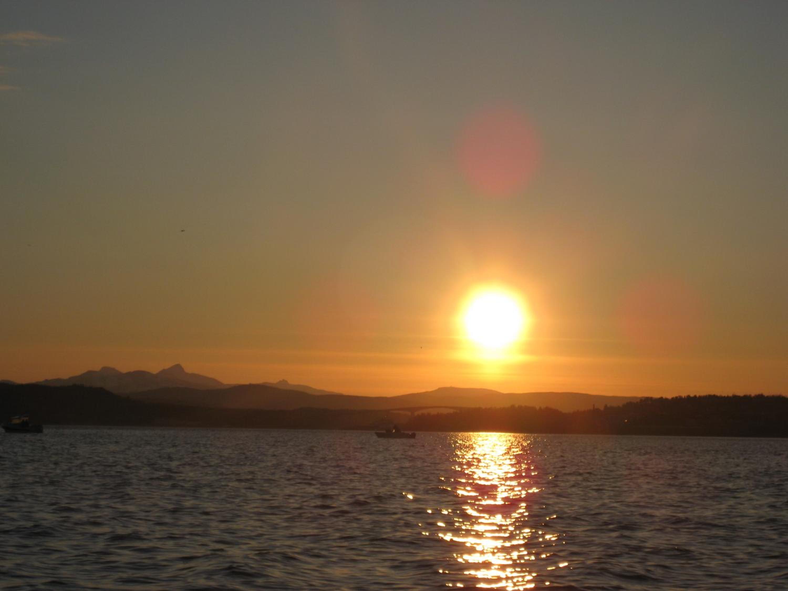 Furoy Hotel Apartments and Boating