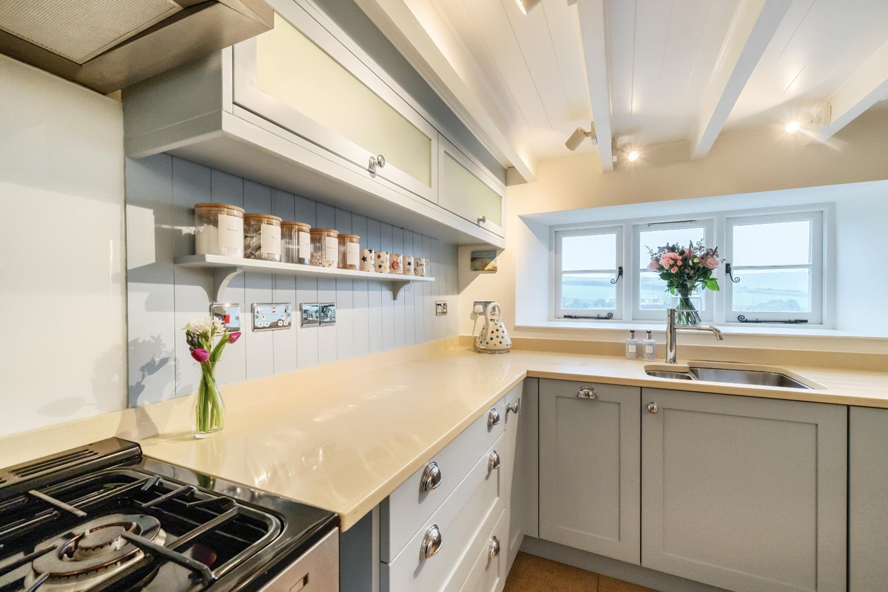 Thimble Cottage, Salcombe view 3