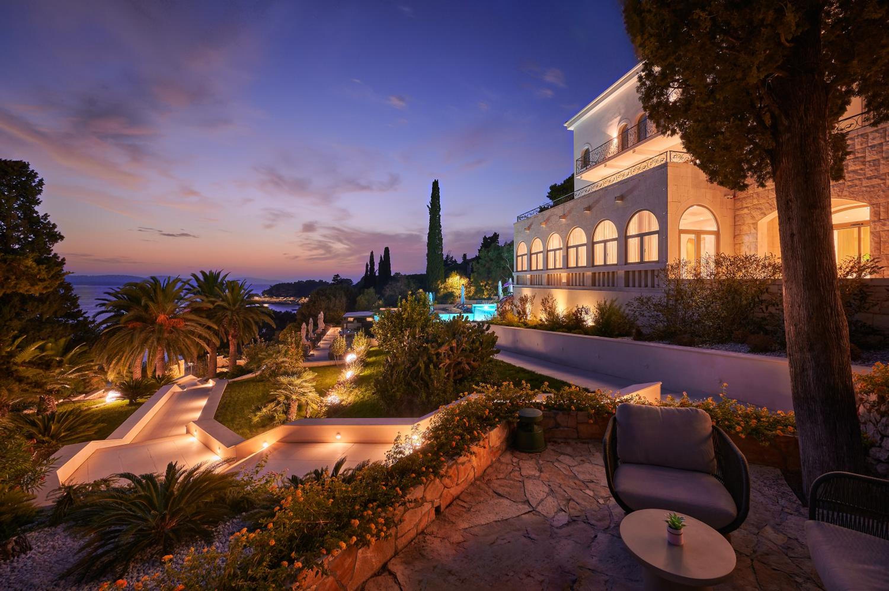 Hotel Moeesy, Blue & Green Oasis - Image 1