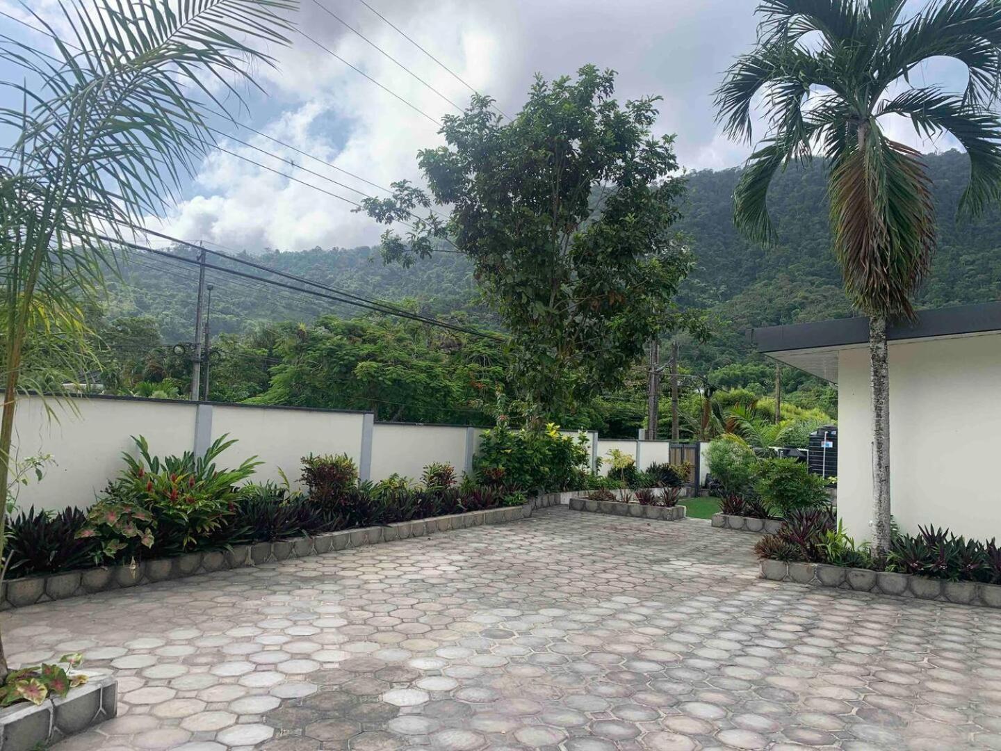 Villa Maria view 5