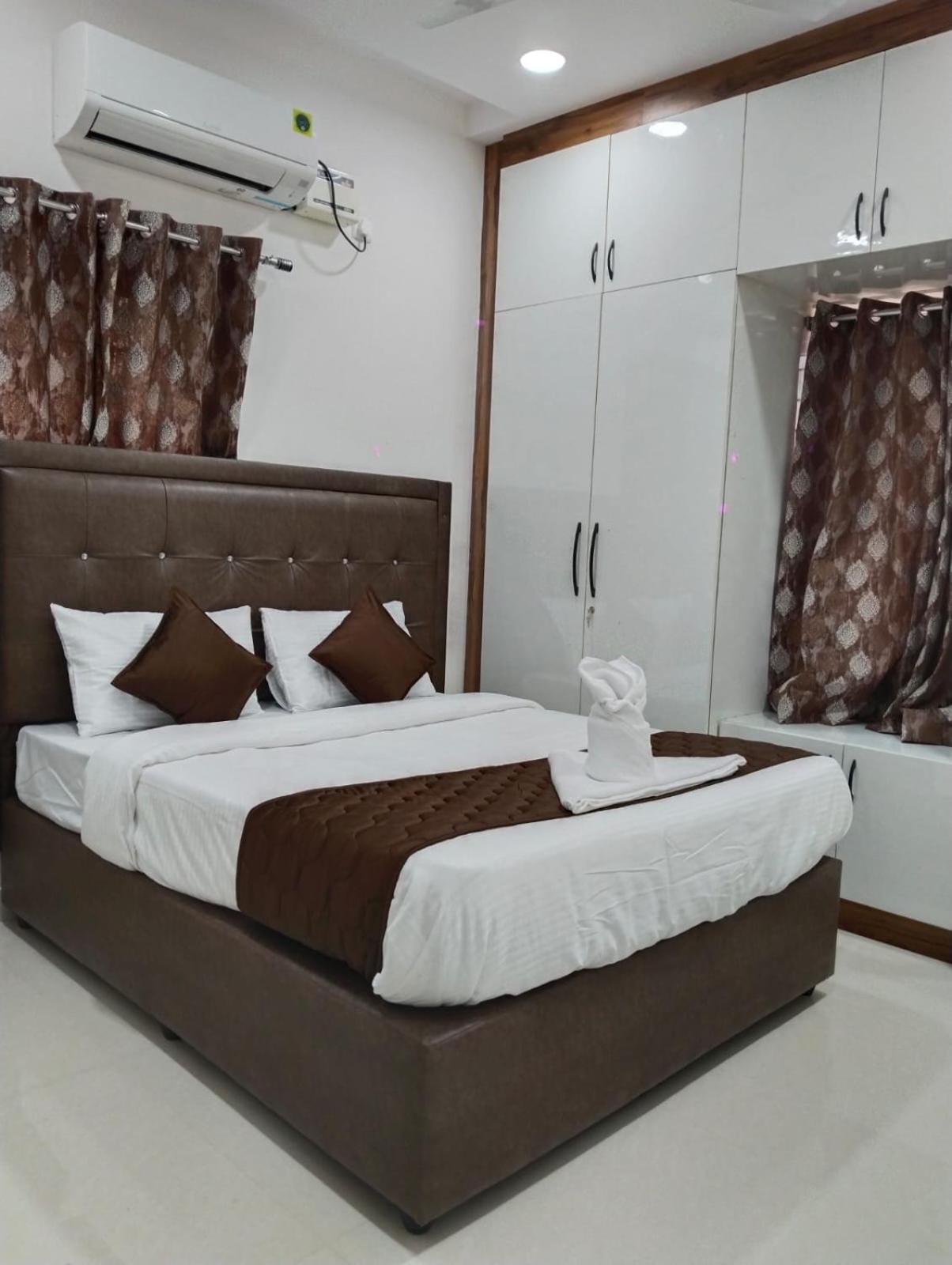 Mythri Retreat Service Apartments