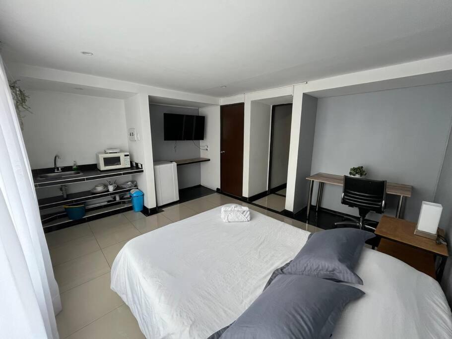 Nice Suite Embassy / Airport