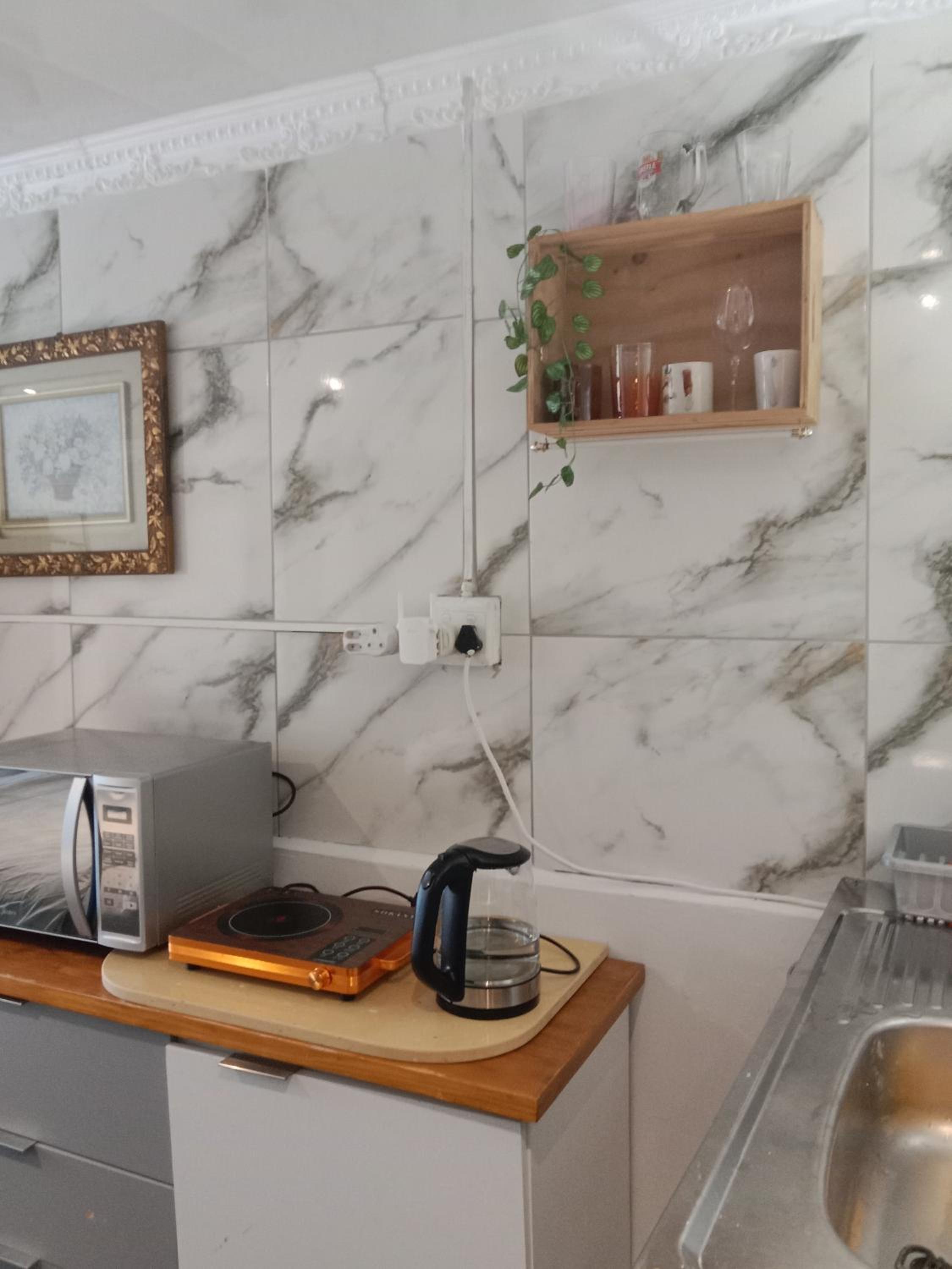 Cozy Private En Suite Studio