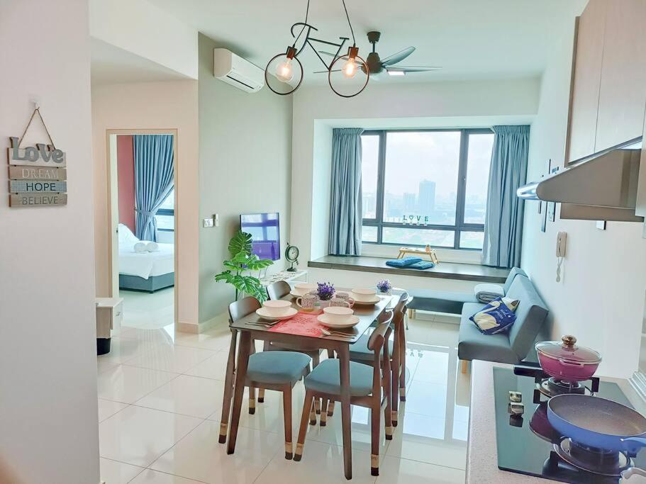 Greenfield Residence Sunway 2-5 Pax by Convivial Staycation B08 photo 4