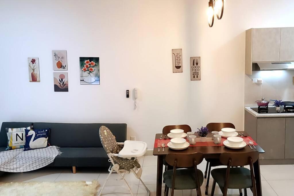 Greenfield Residence Sunway 2-5 Pax by Convivial Staycation B08 photo 7
