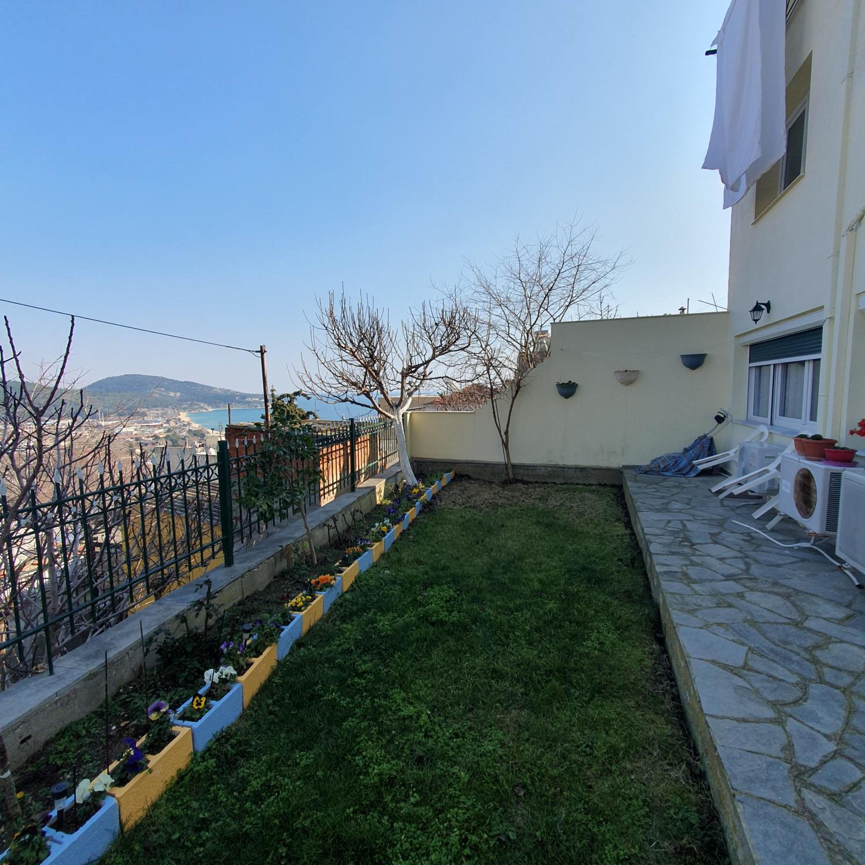 Xrisa's house