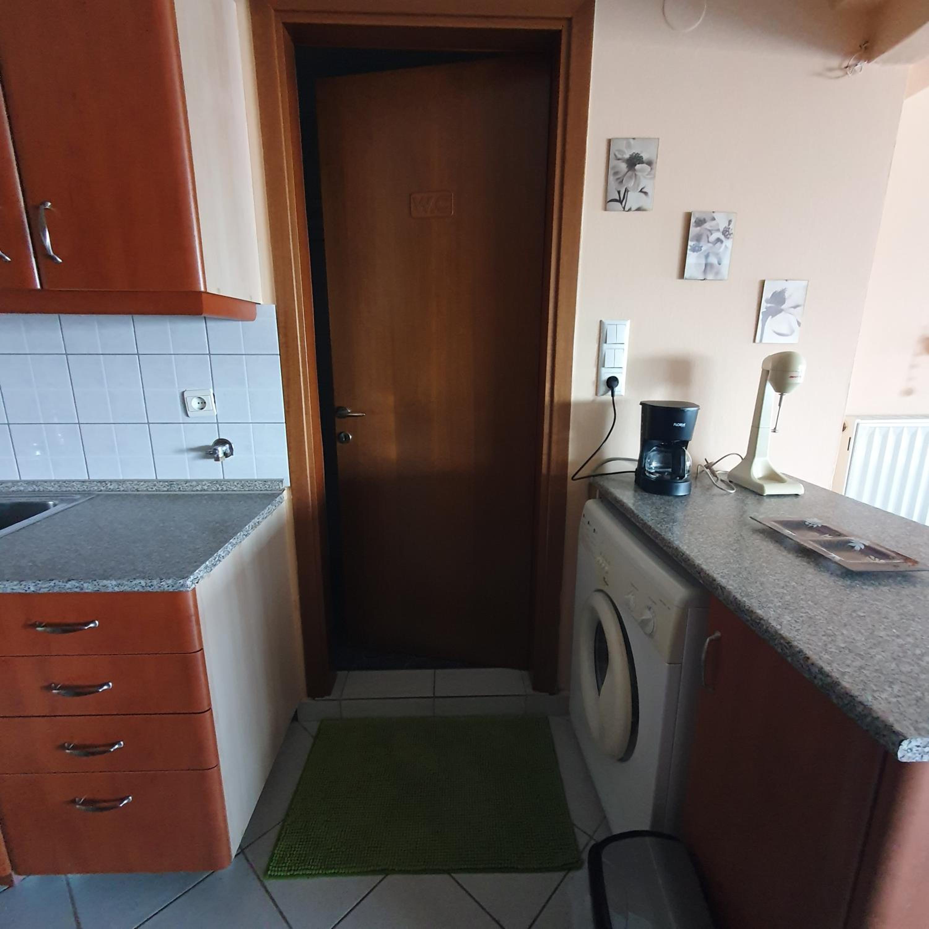 Xrisa's house