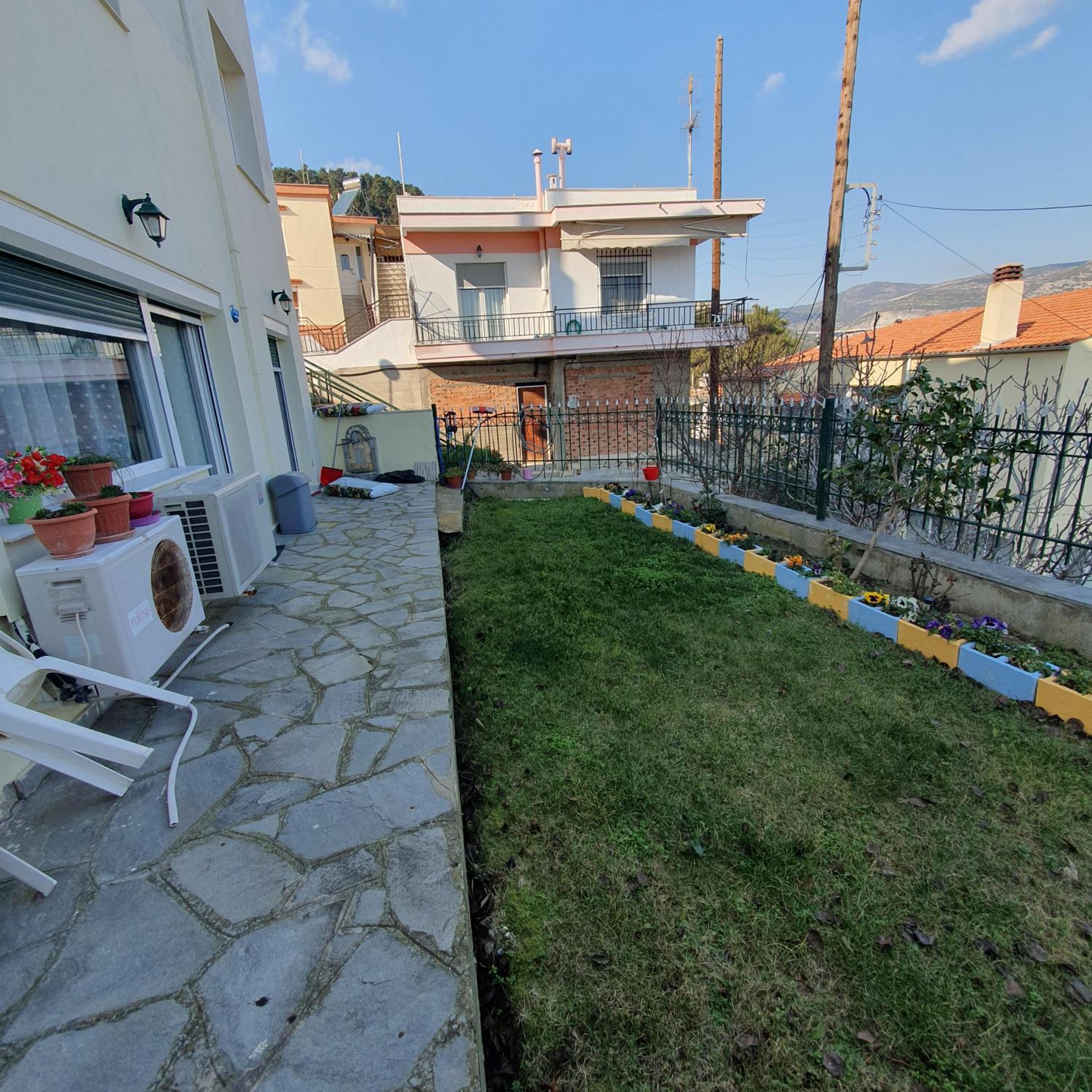 Xrisa's house