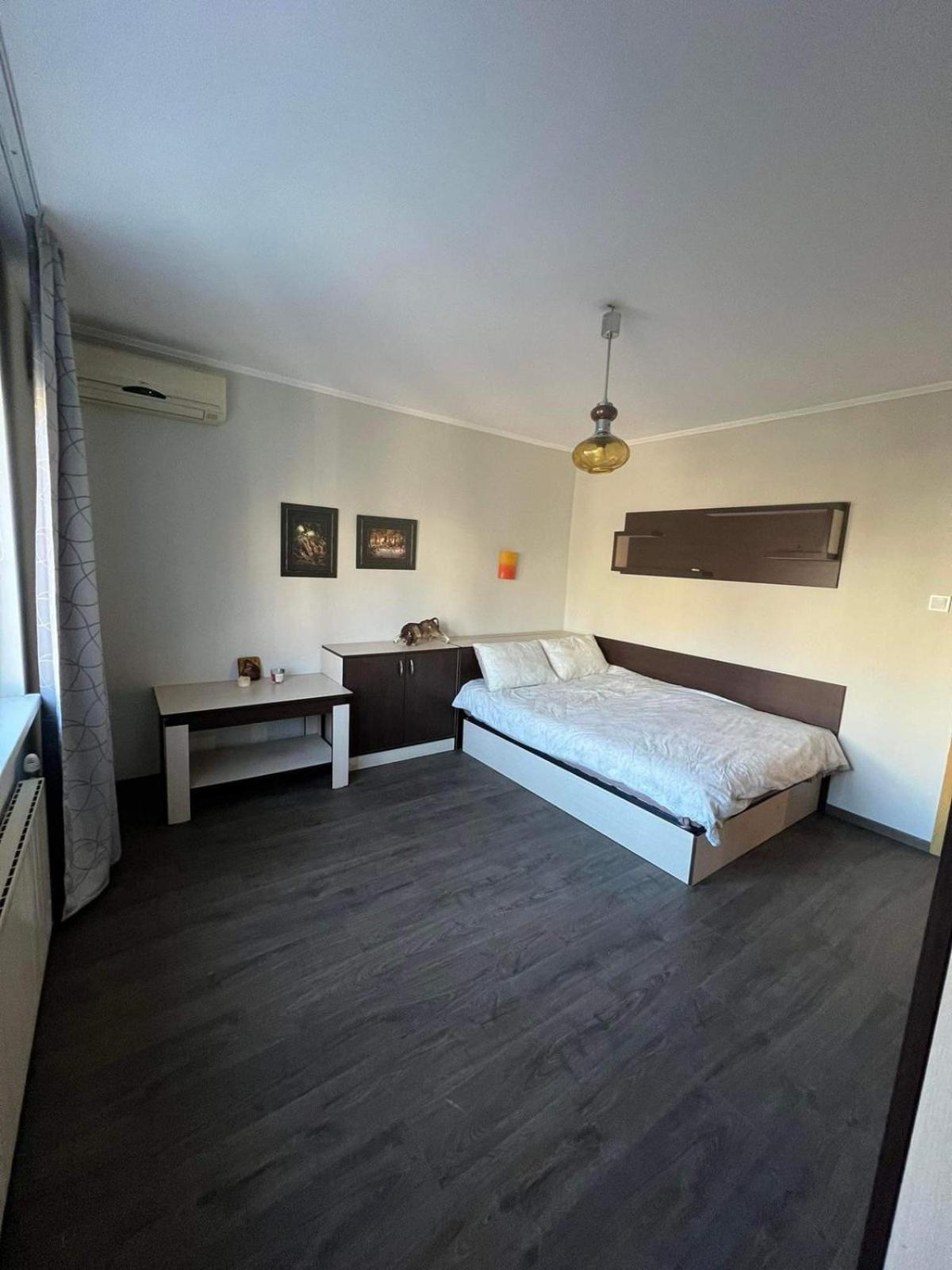 Central Flat- 6 People- Chataldja