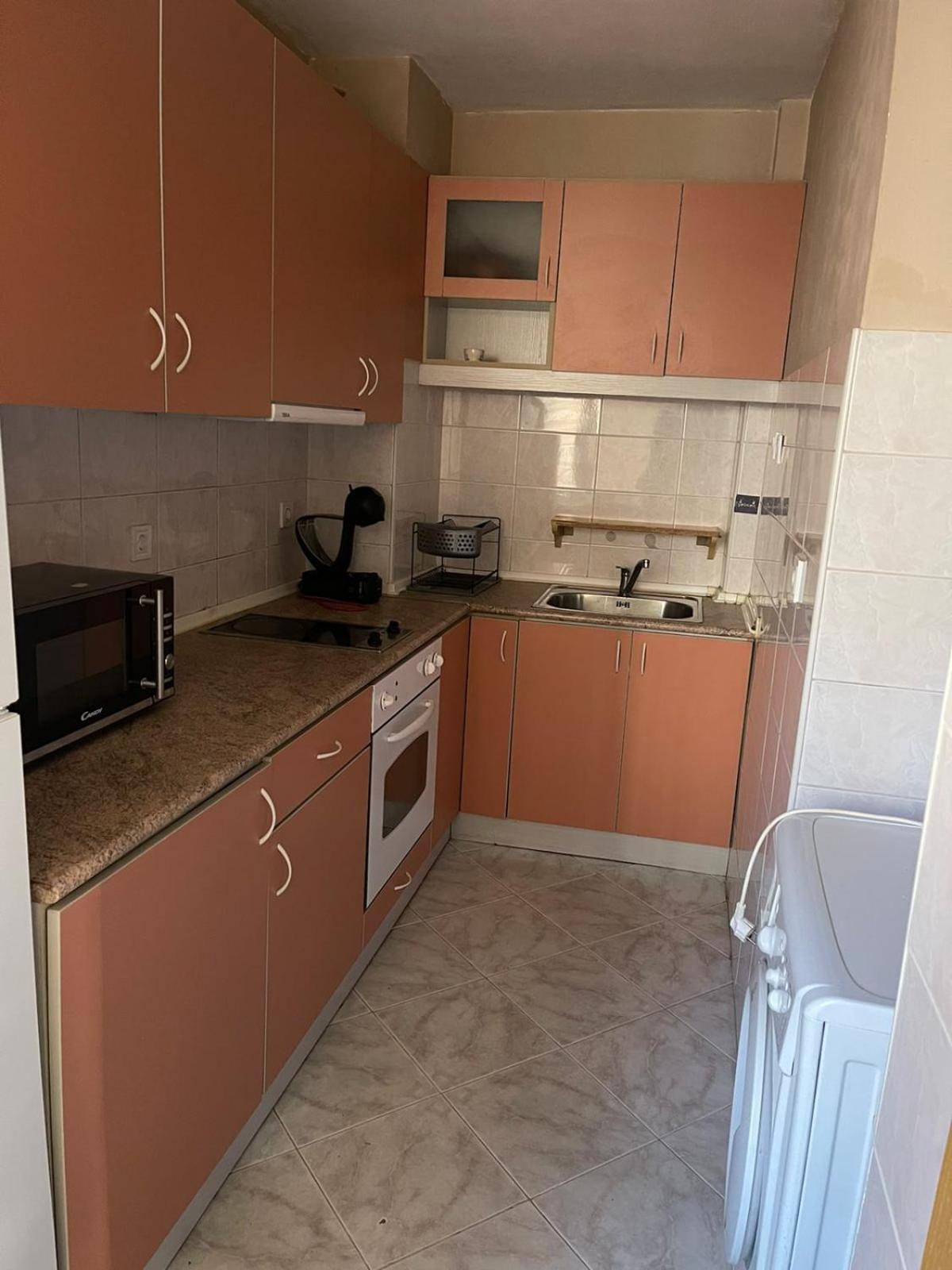 Central Flat- 6 People- Chataldja