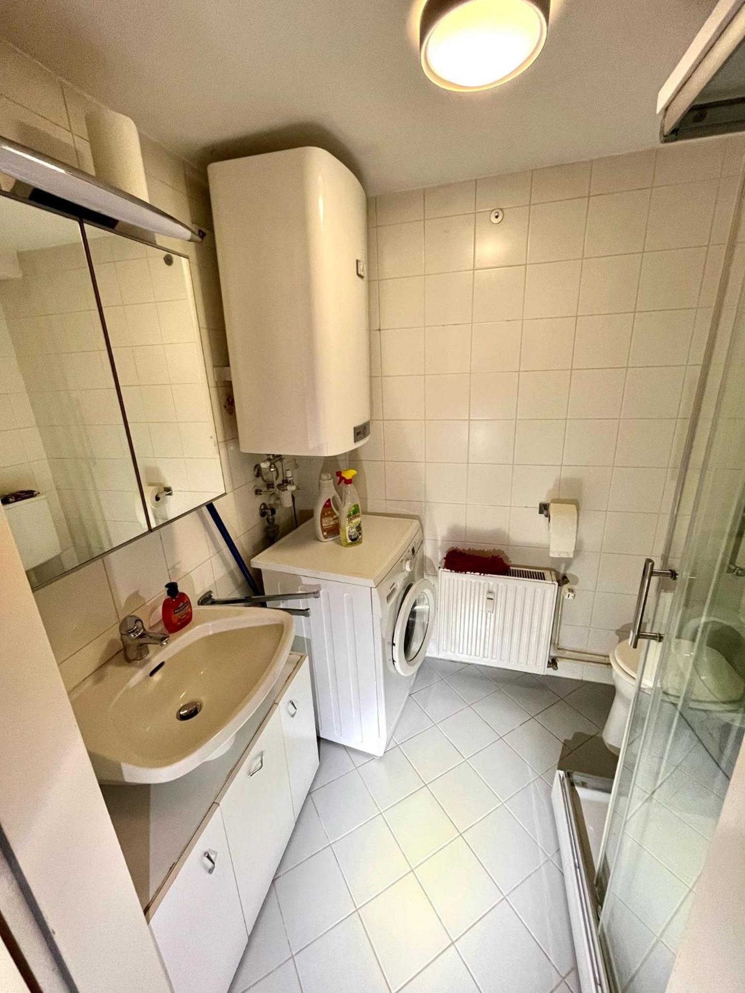 Jakomini Wohnung, Zentral, Post