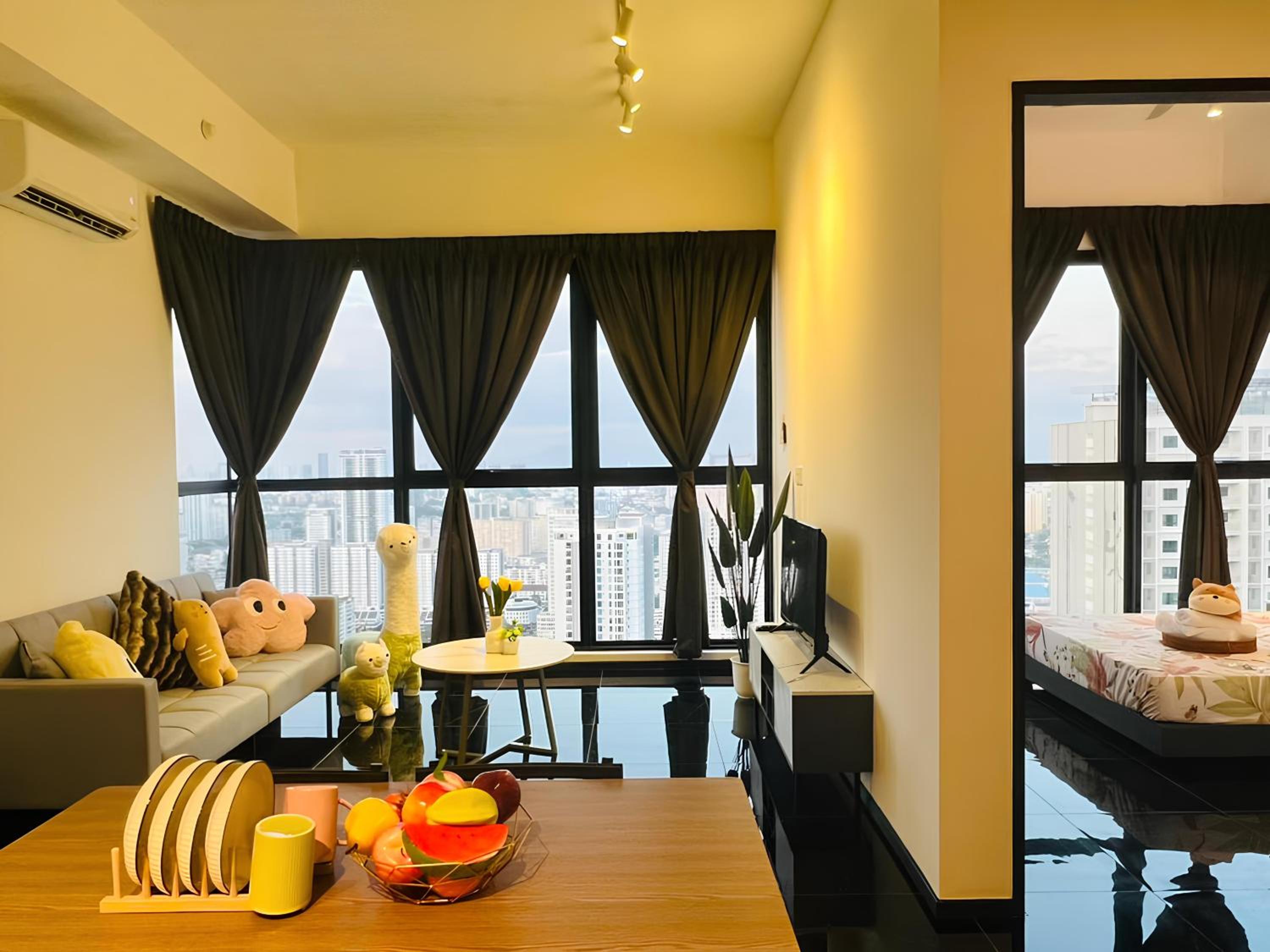 Urban Suites Georgetown l SeaView & CityView l Family Stay view 5