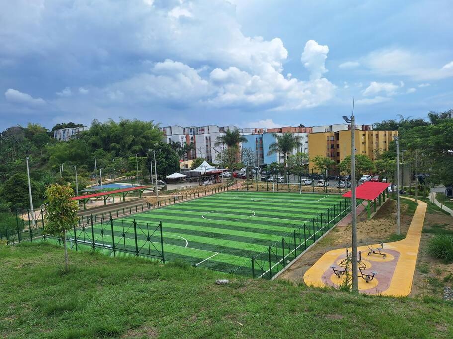 Apartamento completo en Pereira.