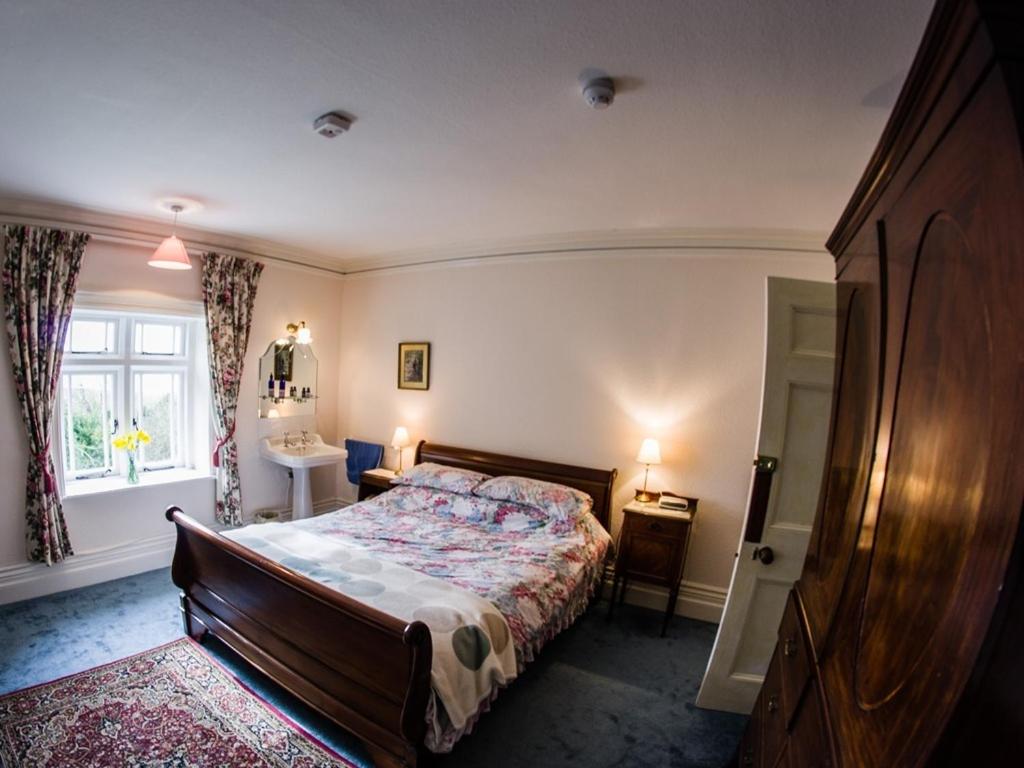Lisle Combe