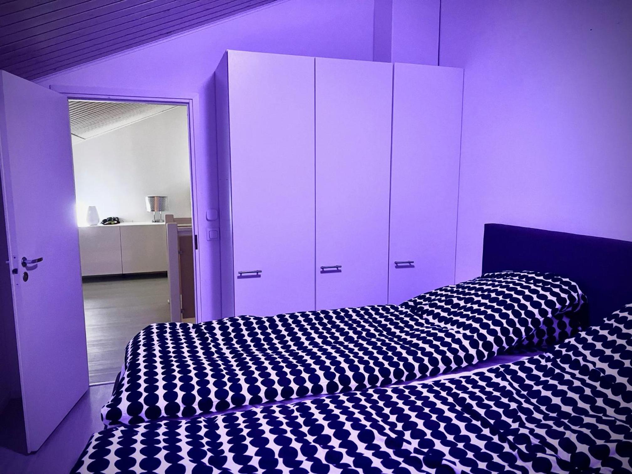 Kulta Villa, keskellä Vuokattia sisältyy Sauna, ilmainen Pysäköinti, Wi-Fi, 65smartTV, oma pieni piha alue, sopii perheille