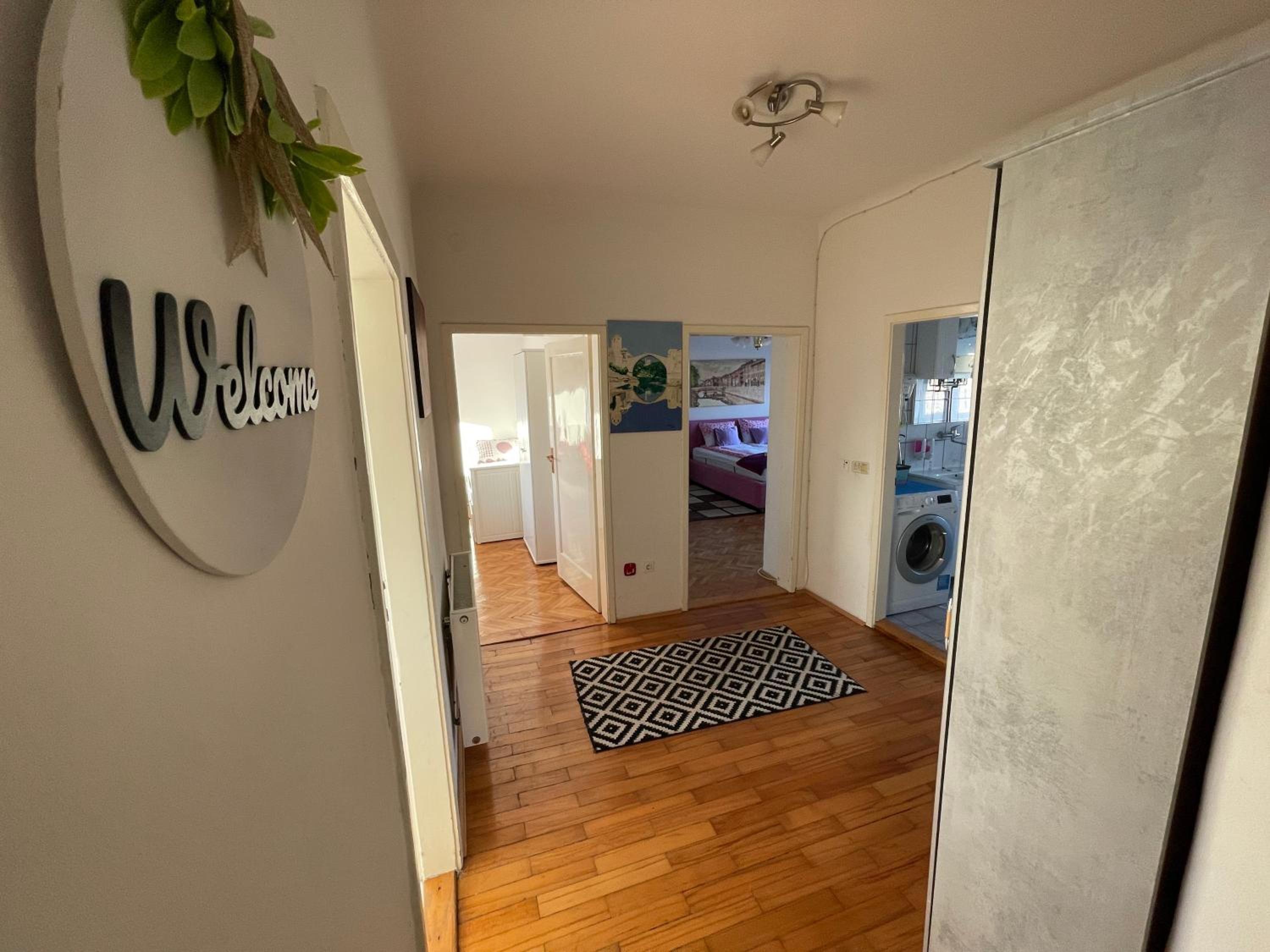 XXL apartment near promenade(ROOFTOP OASIS)