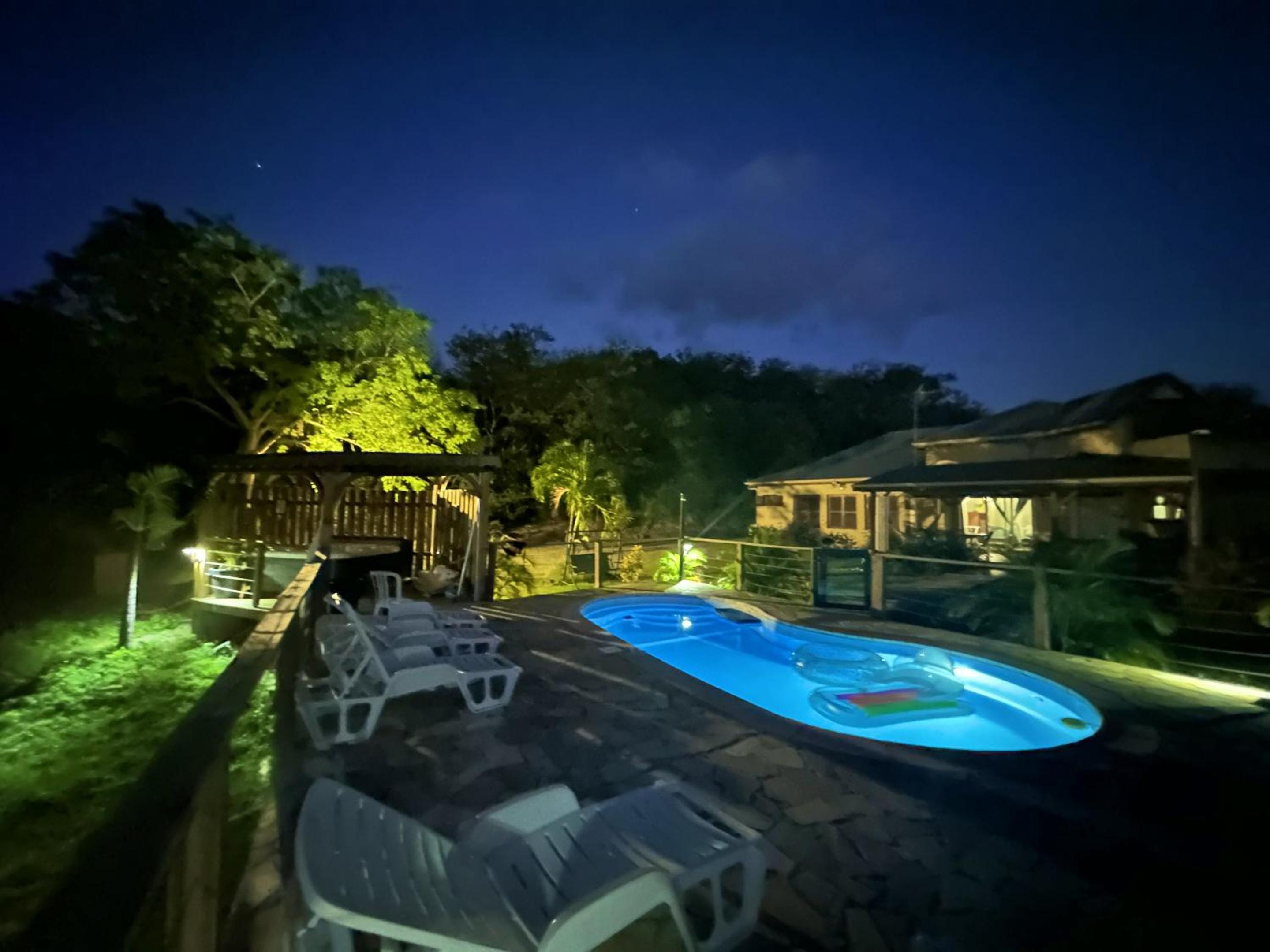 Maison conviviale à Deshaies avec piscine partagée 120 m² view 2