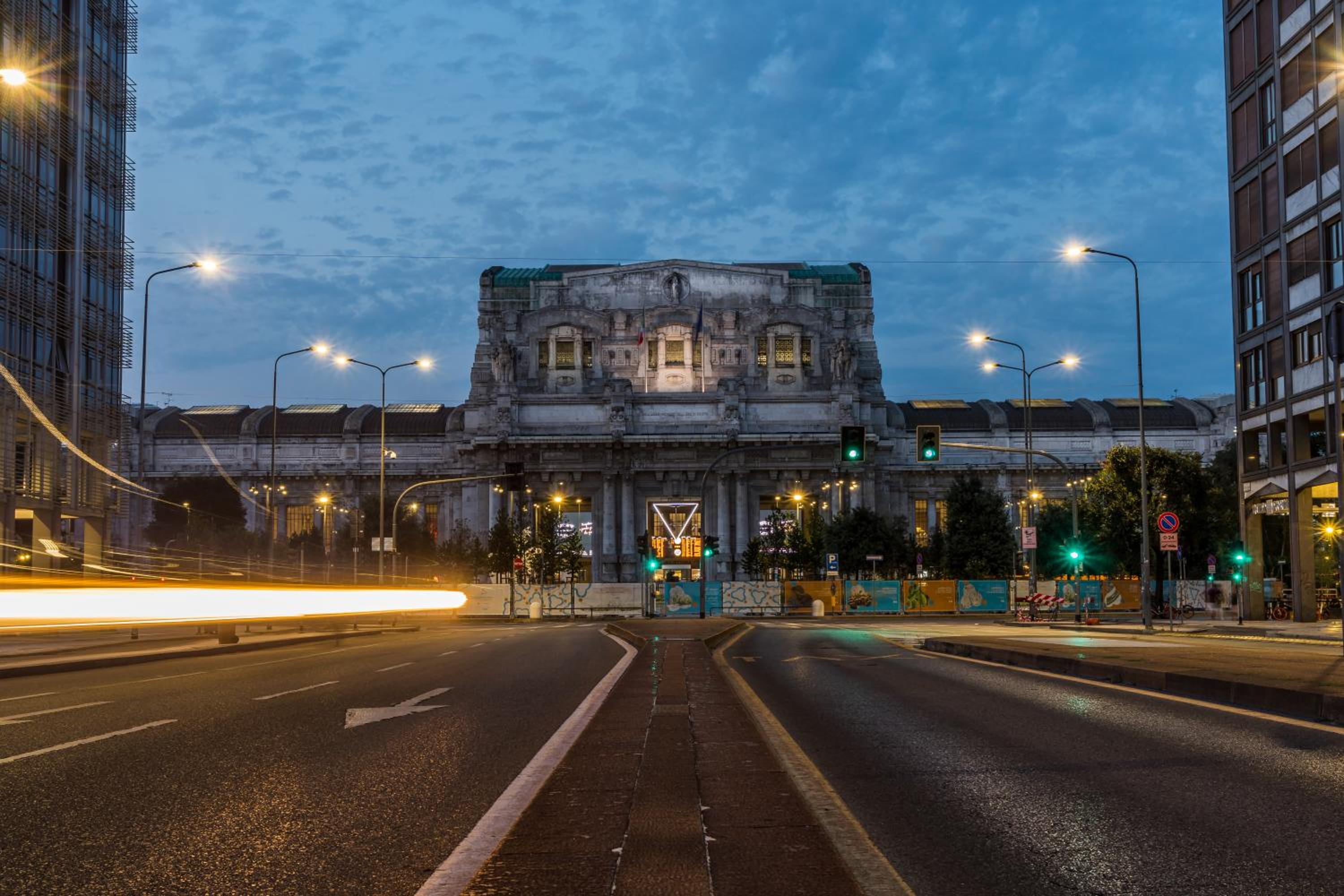 Navigli Duomo - Chateau Milan, METRO M2 e Parcheggio gratuito