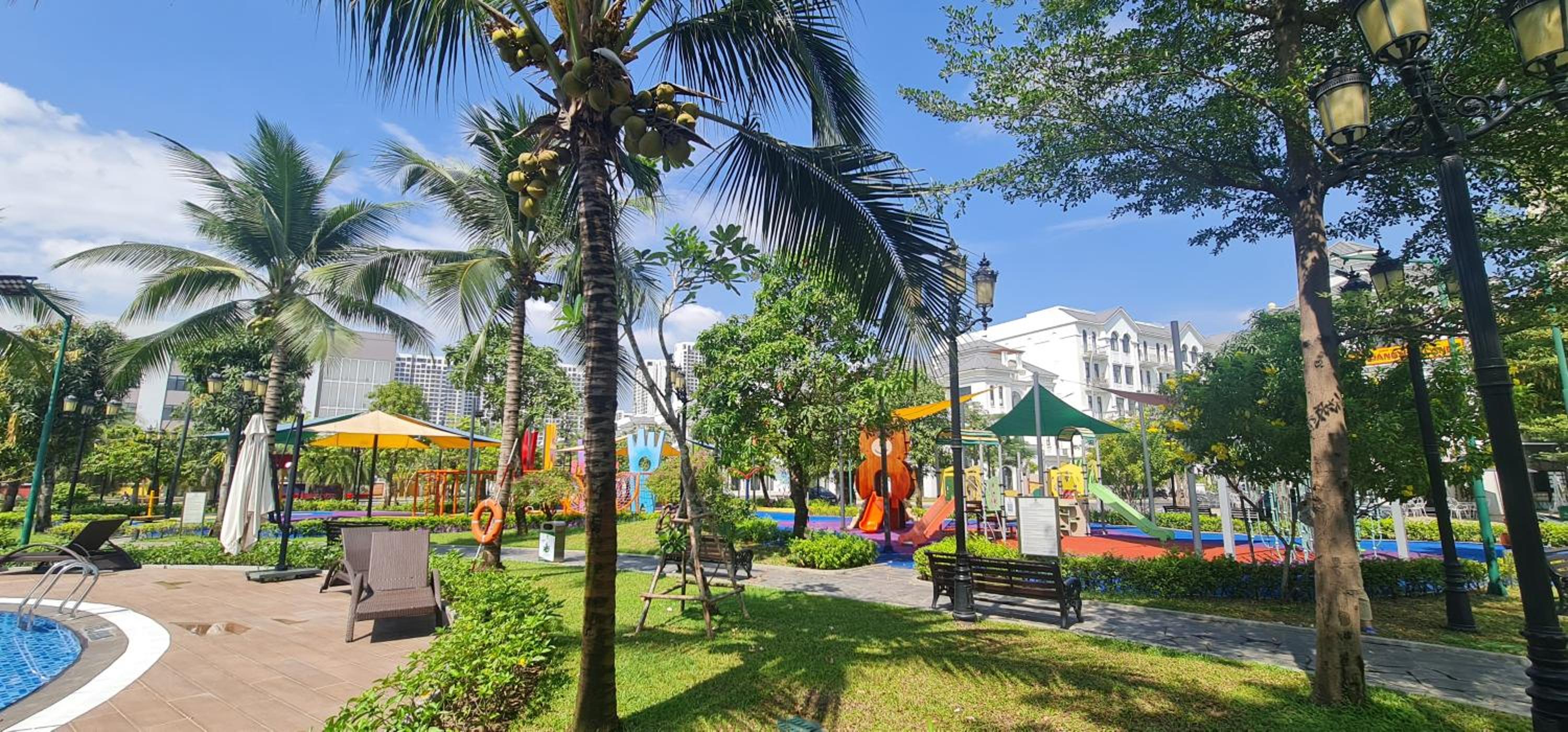 Villa Vinhomes Quận 9 view 3