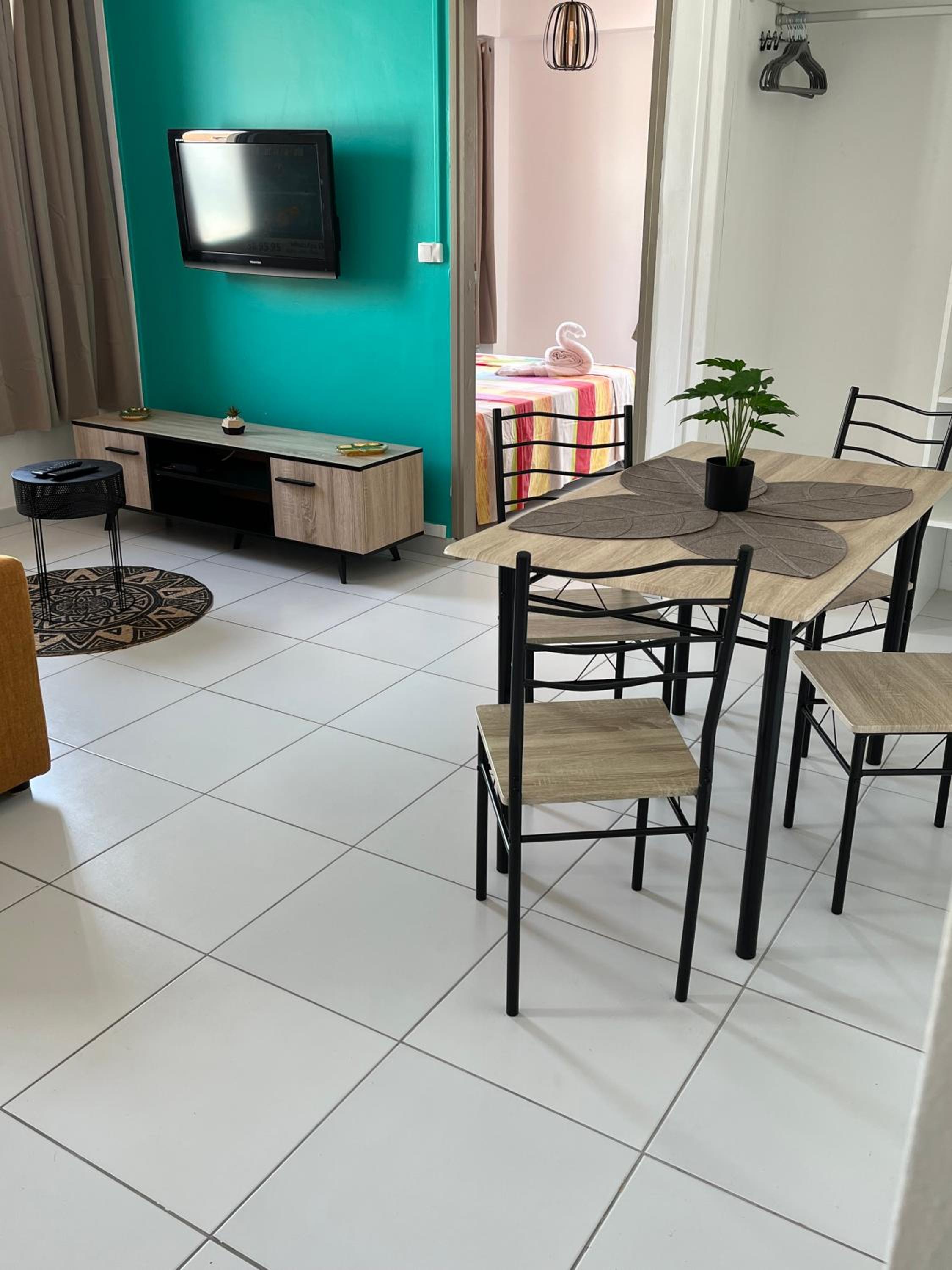 Republique Lounge