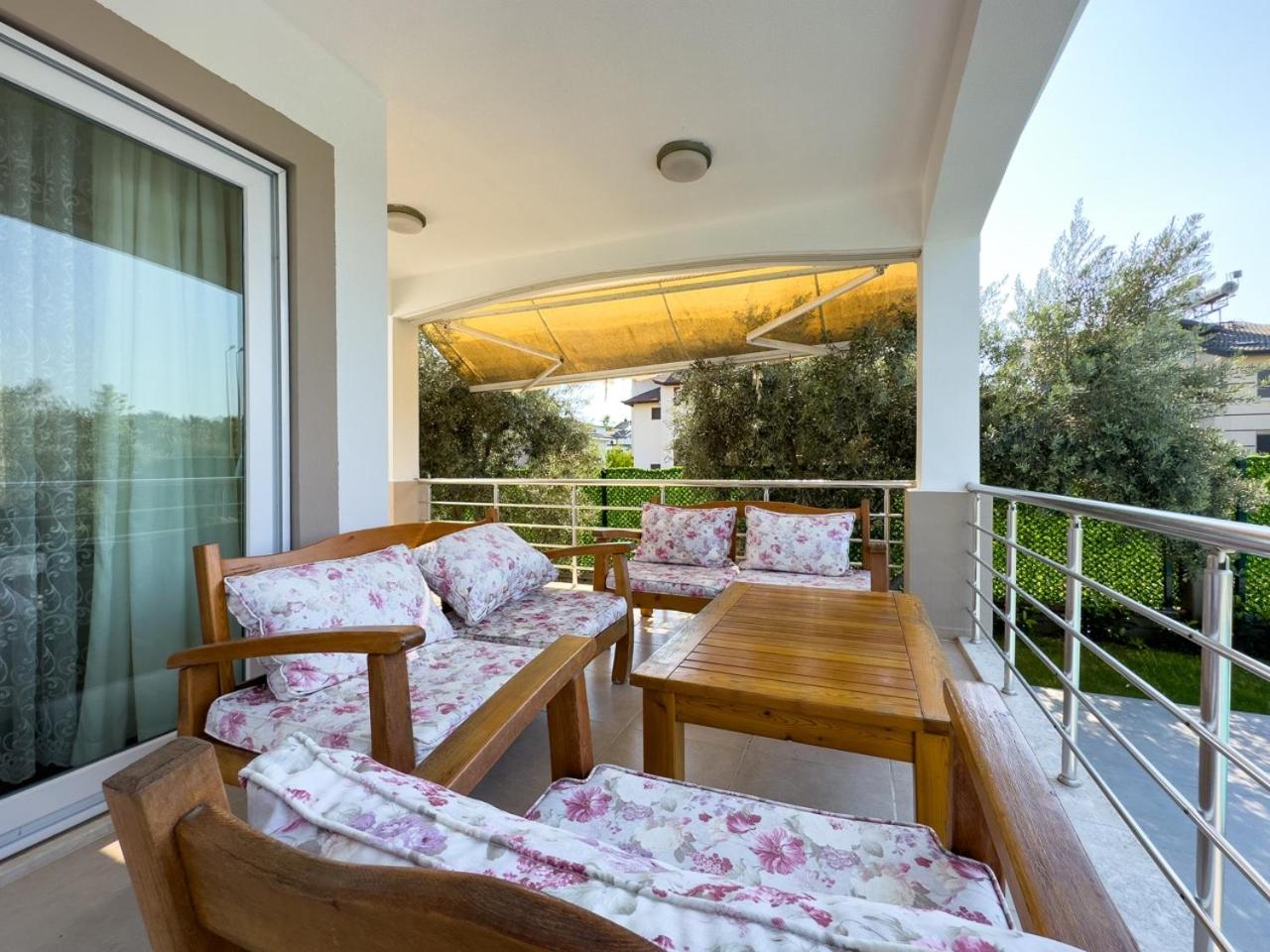 Villa AROK